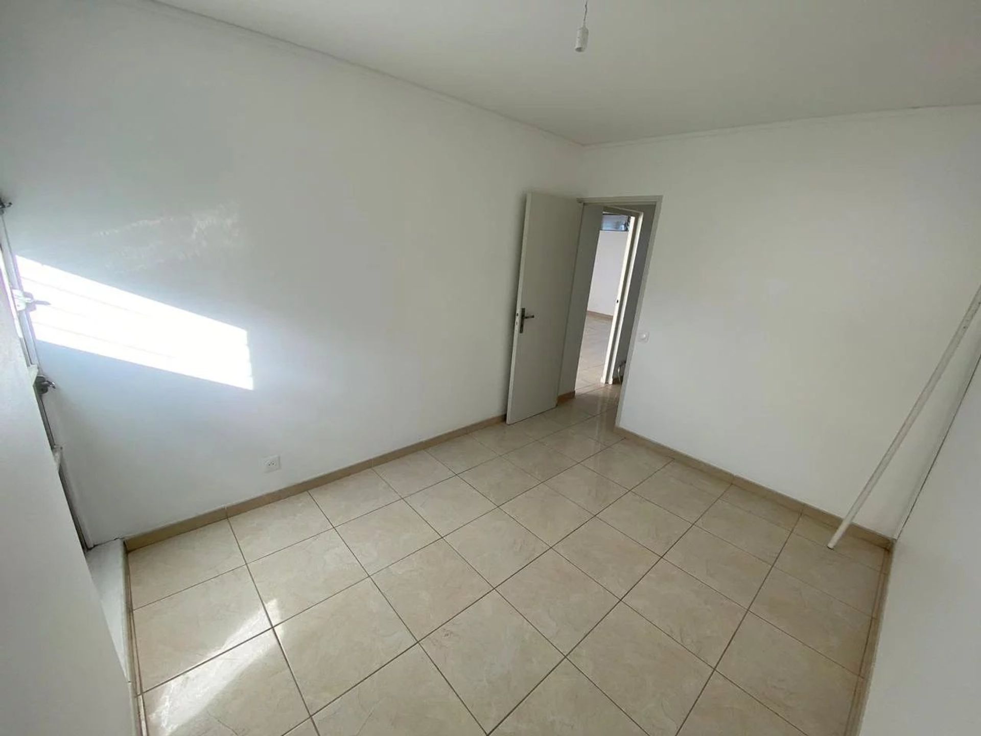 Condominio en Le Lamentin, Martinique 12404388