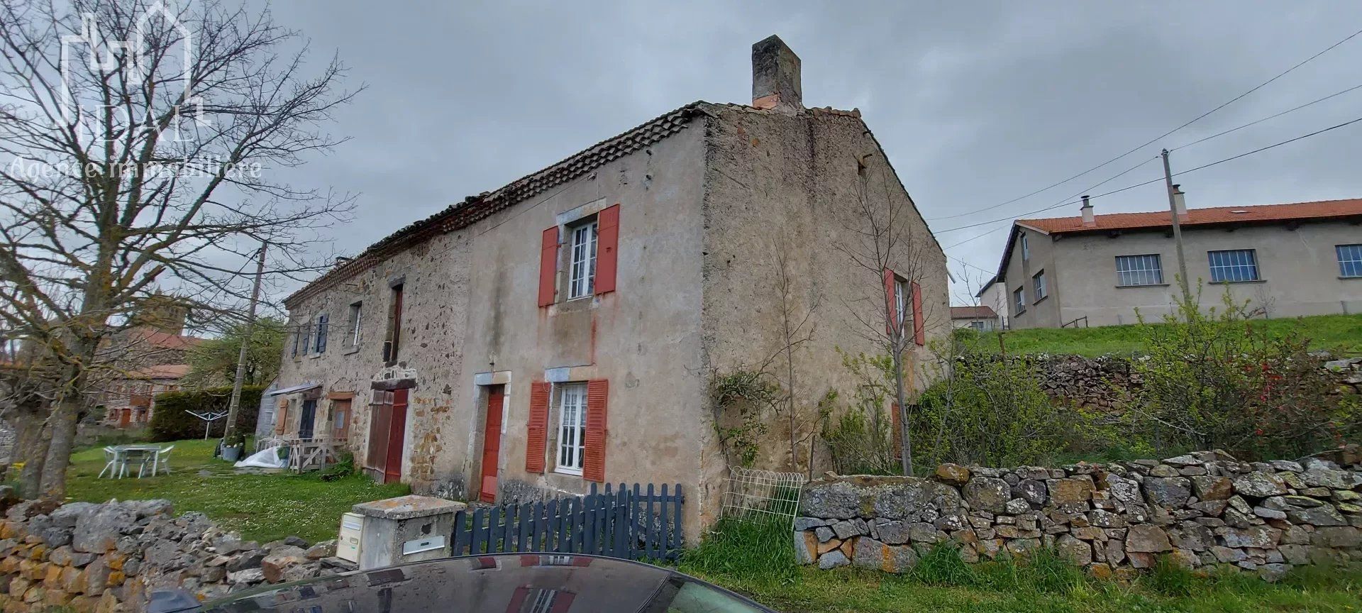 Hus i Saint-Haon, Haute-Loire 12404407