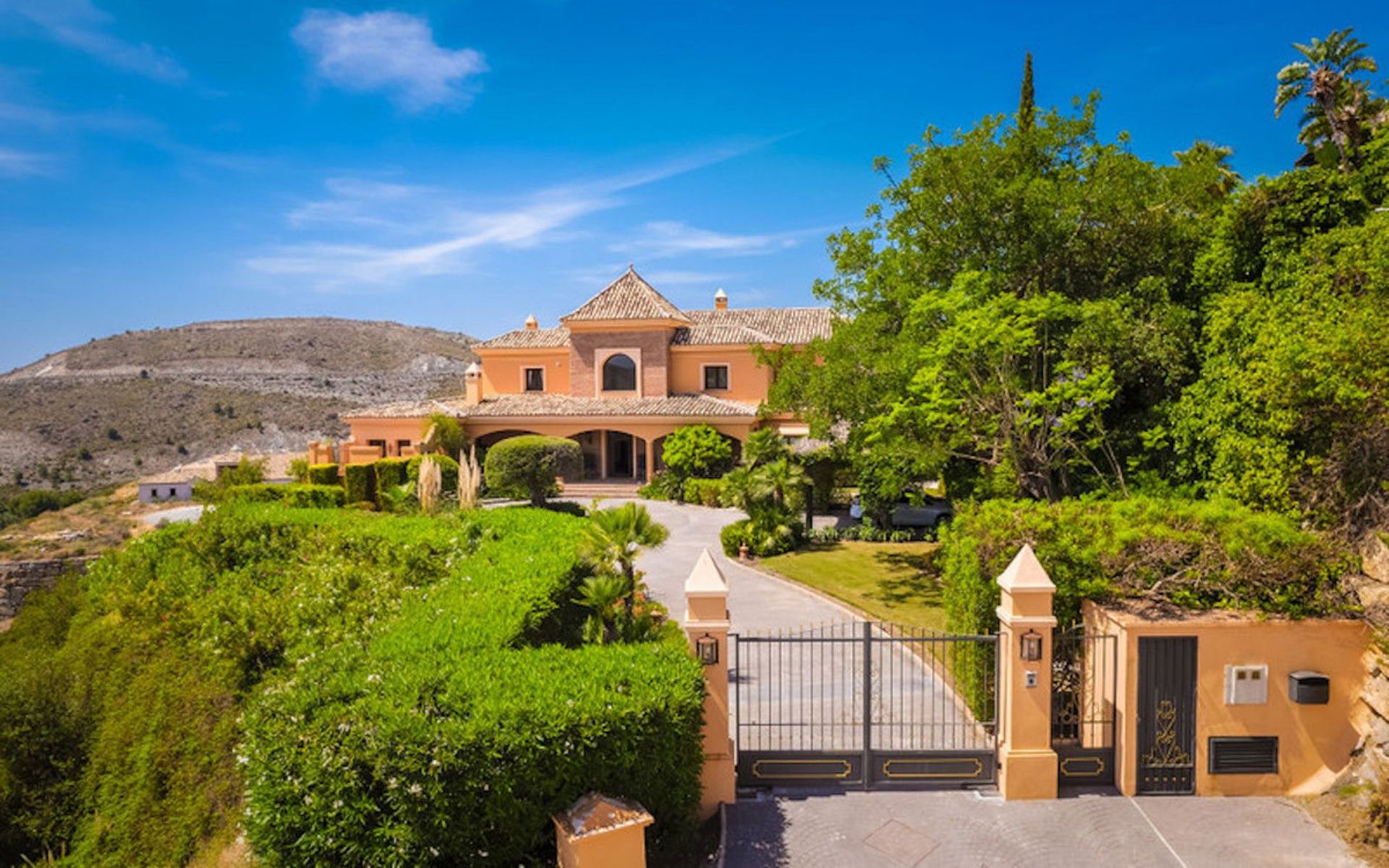 House in Benahavís, Andalucía 12404827