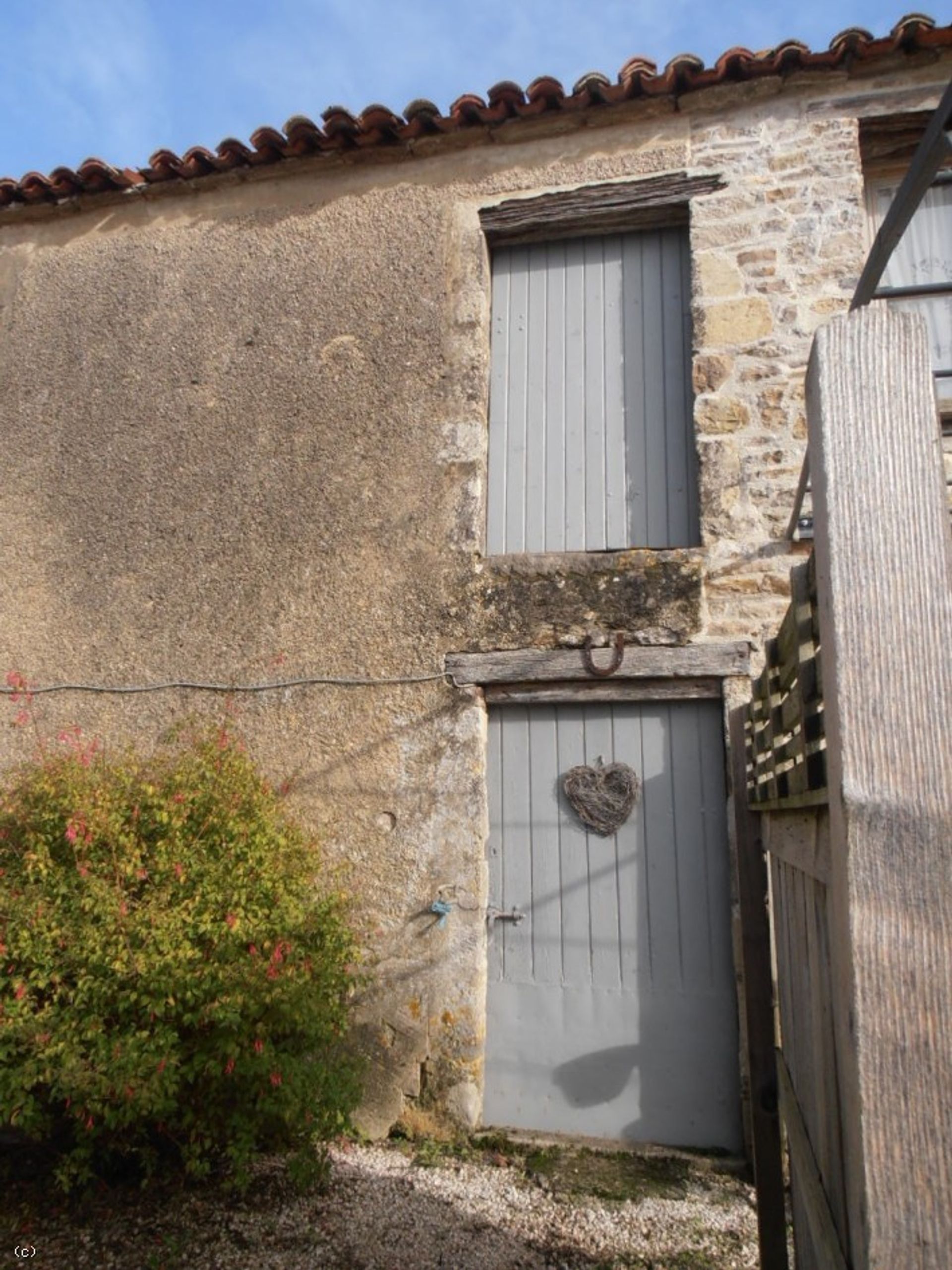 Hus i Villefagnan, Nouvelle-Aquitaine 12406379