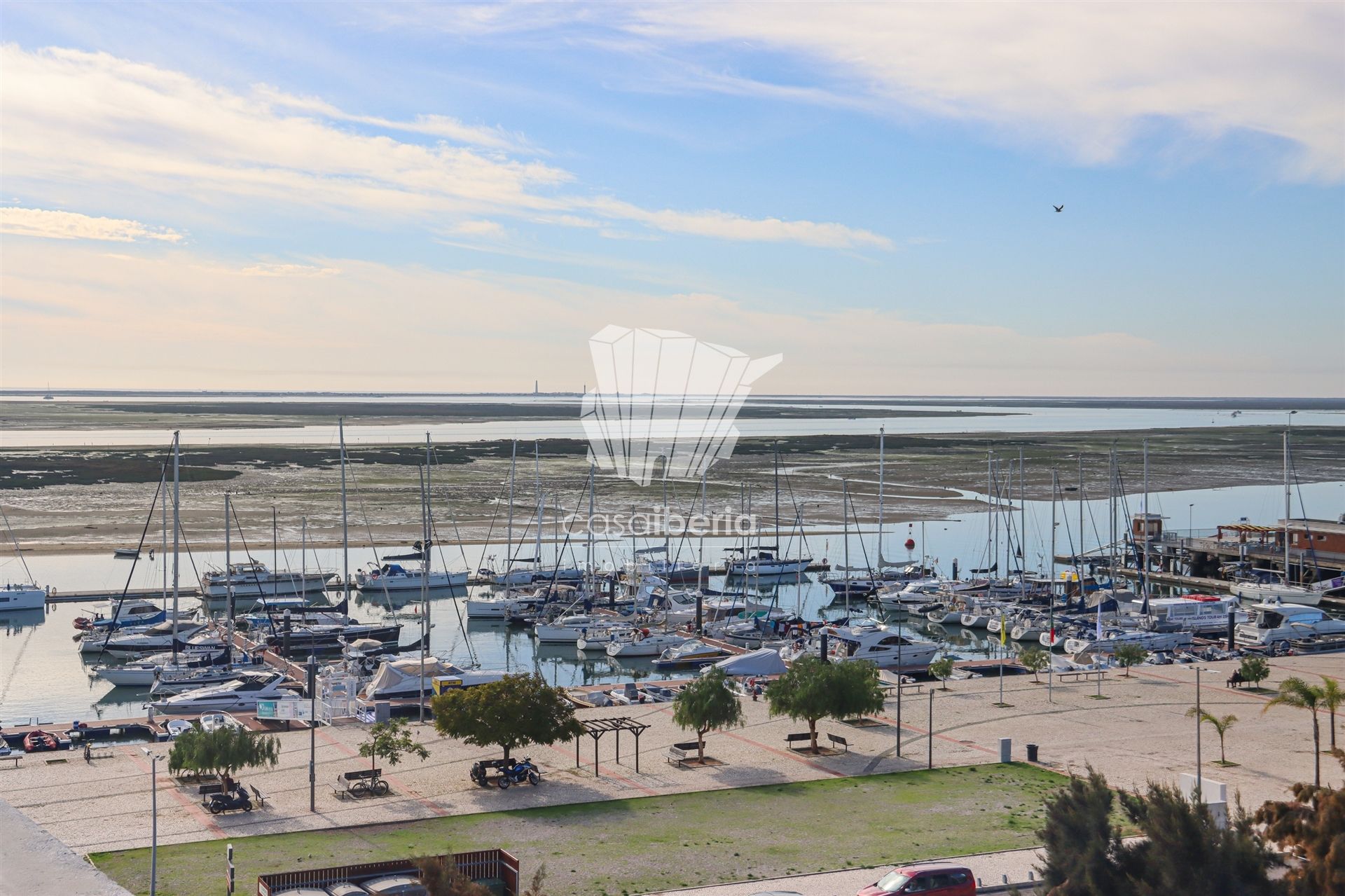 Condominium in Olhão, Faro District 12406683