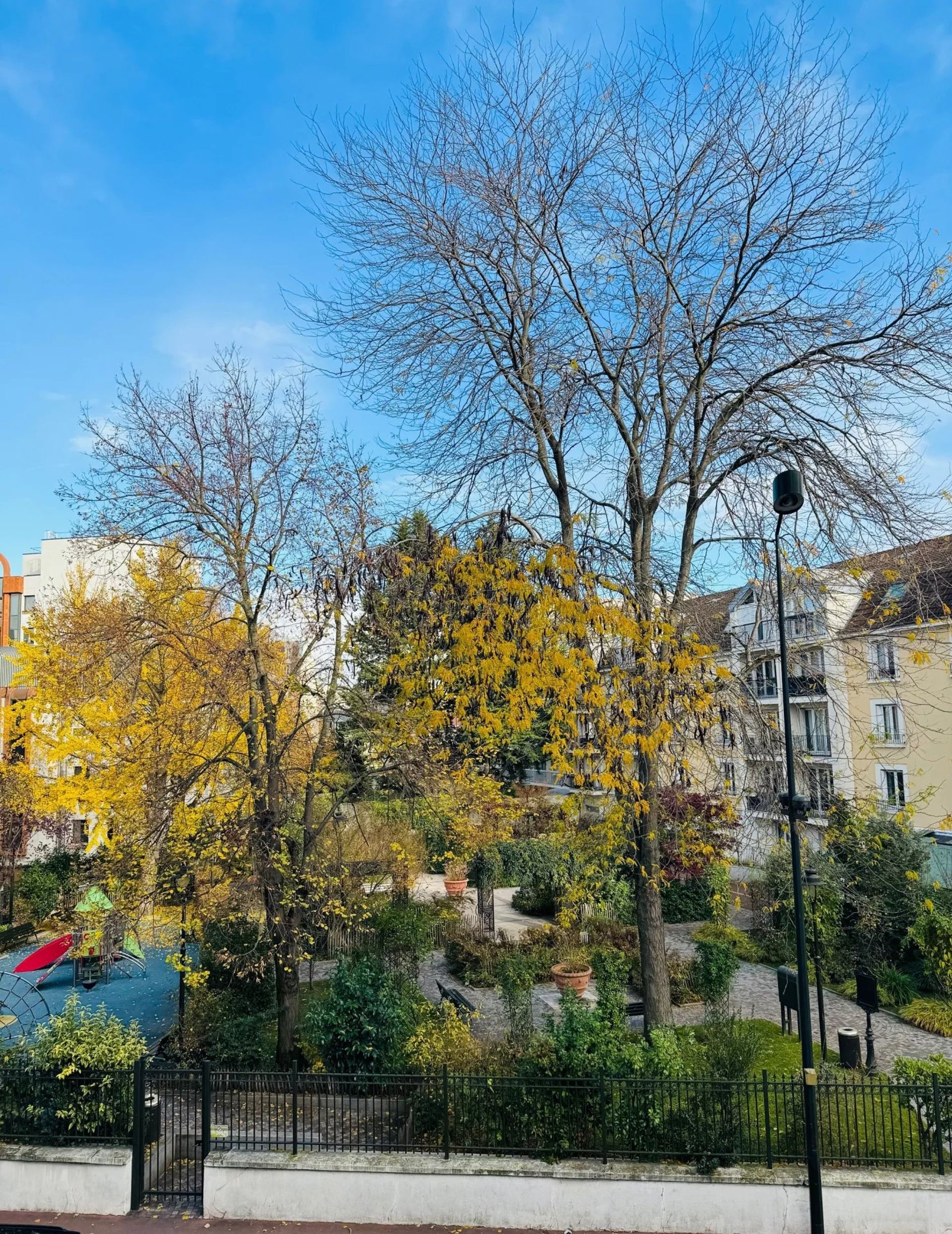 Condominium in Neuilly-sur-Seine, Hauts-de-Seine 12407501