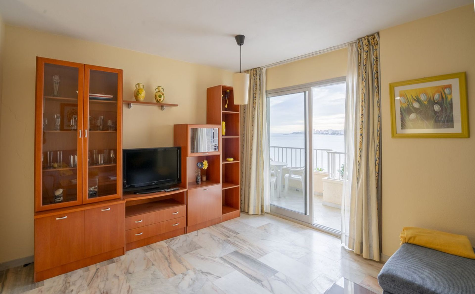 Condominio en Fuengirola, Andalusia 12409495