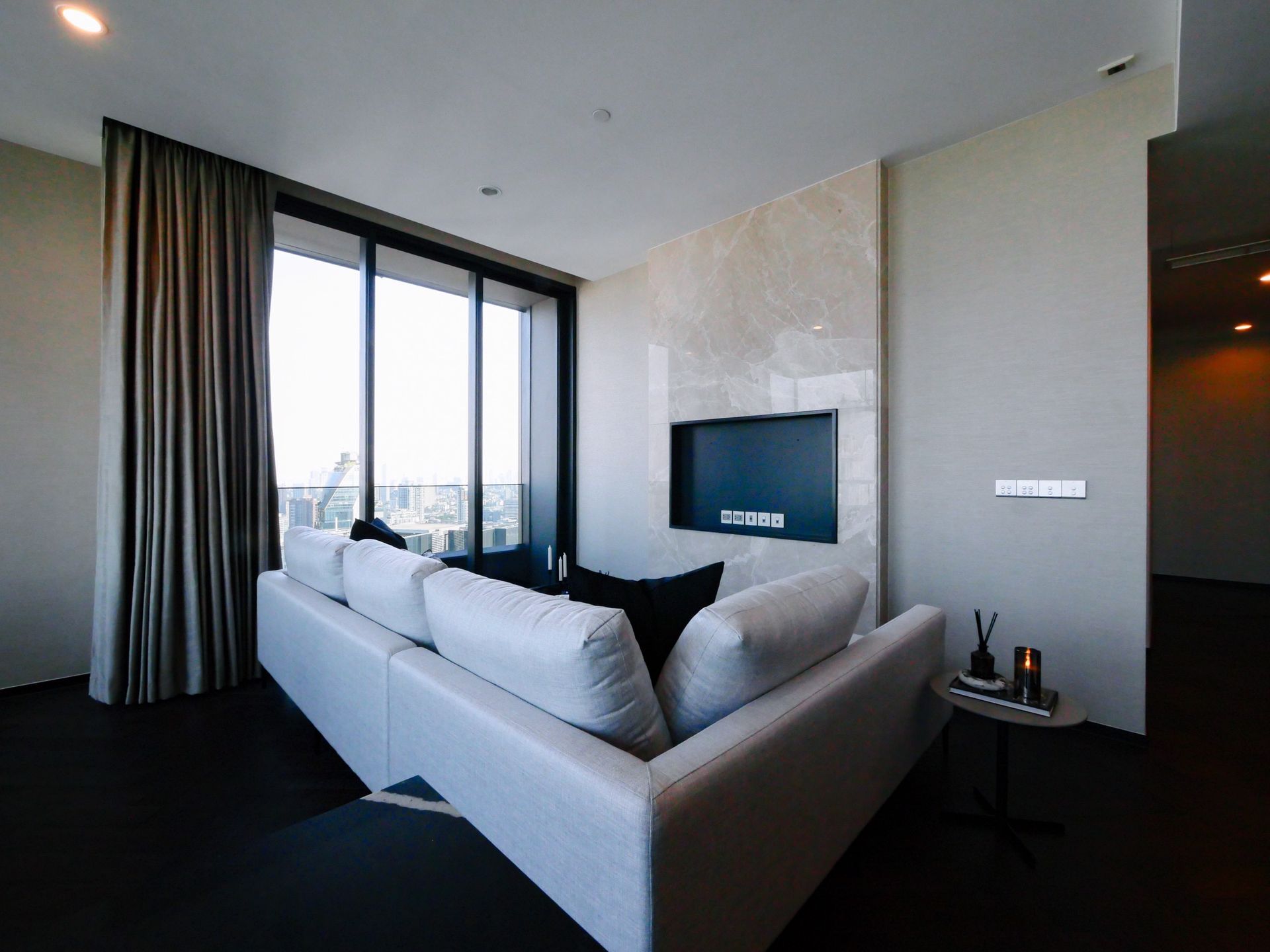 Condominium in Watthana, Krung Thep Maha Nakhon 12410942