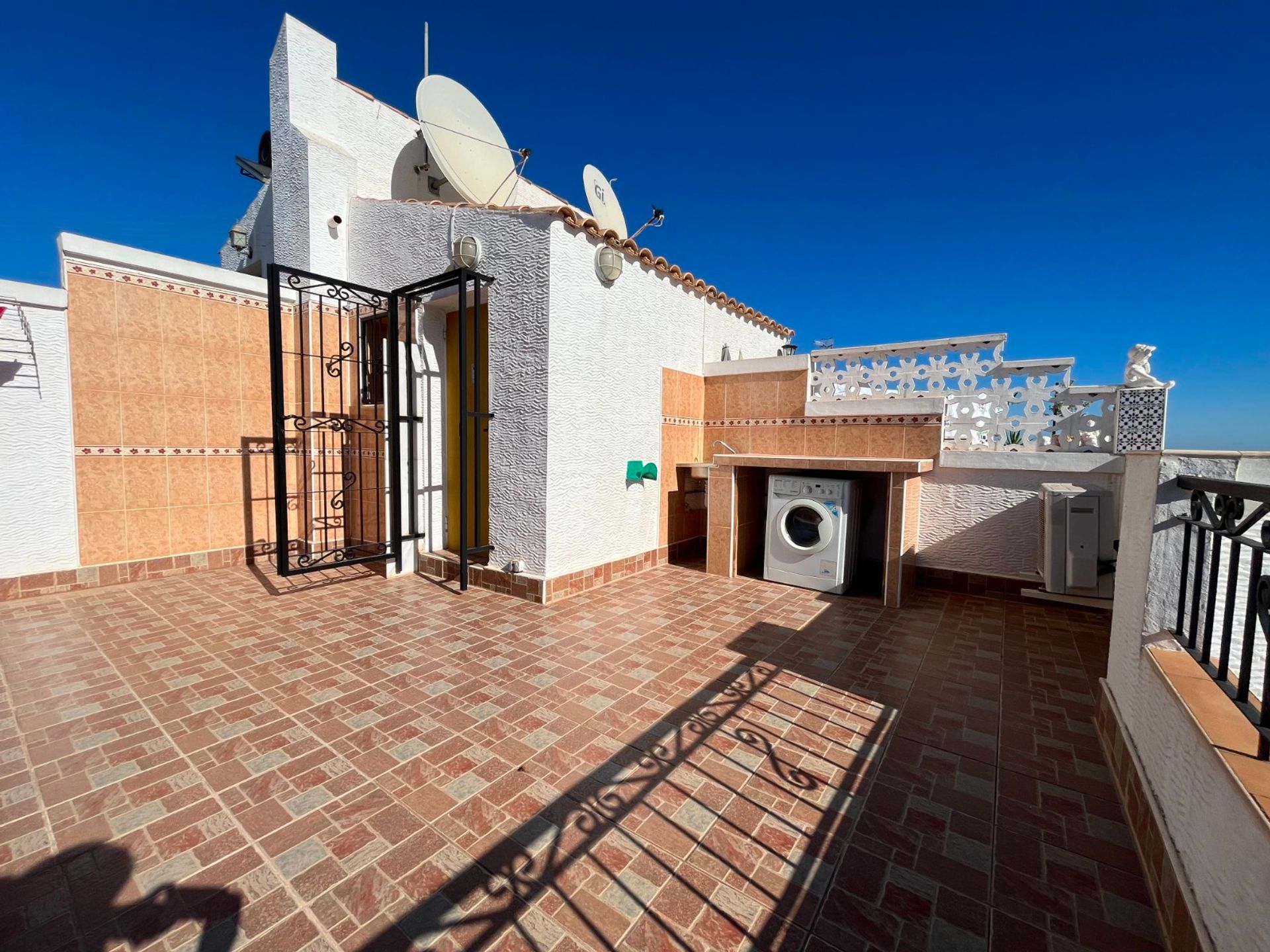 عمارات في Torrevieja, Comunidad Valenciana 12411220