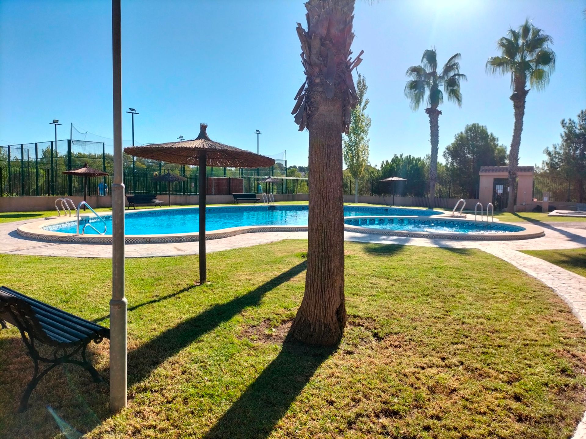 Condominio en Torrevieja, Valencia 12411220