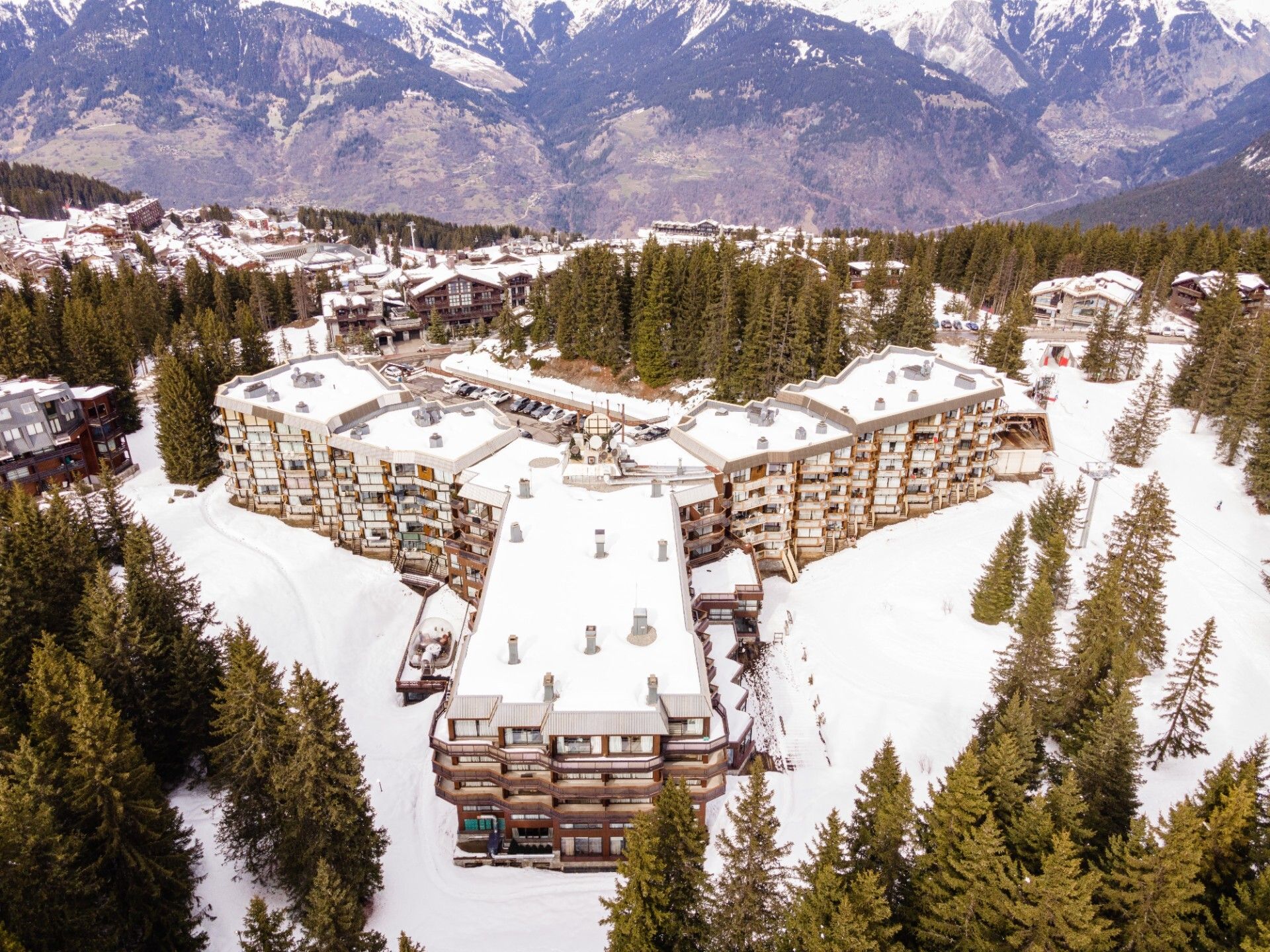 Condominio en Courchevel, Auvergne-Rhône-Alpes 12411932