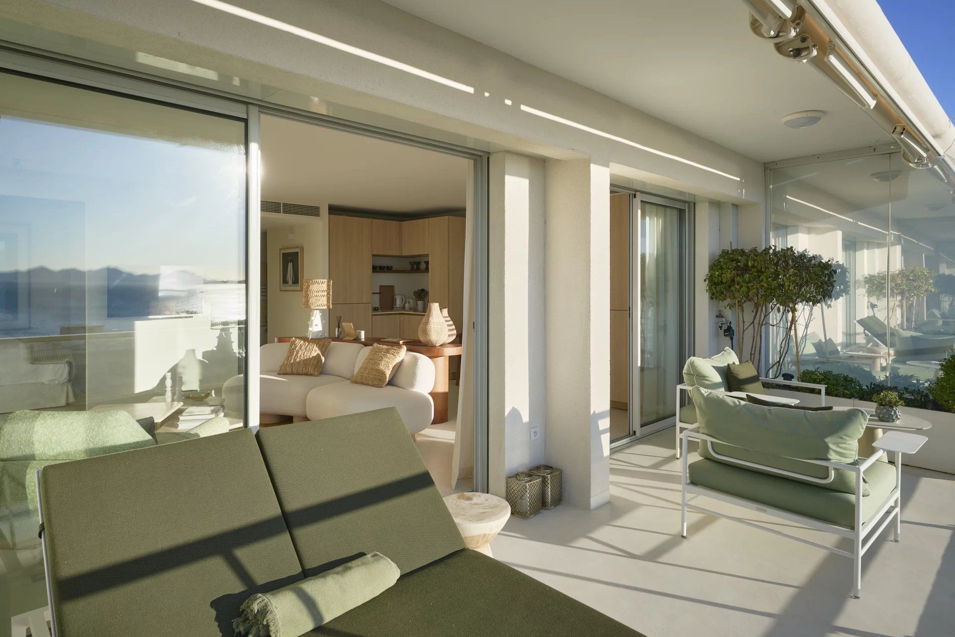 Condominium in Antibes, Provence-Alpes-Côte d'Azur 12412459