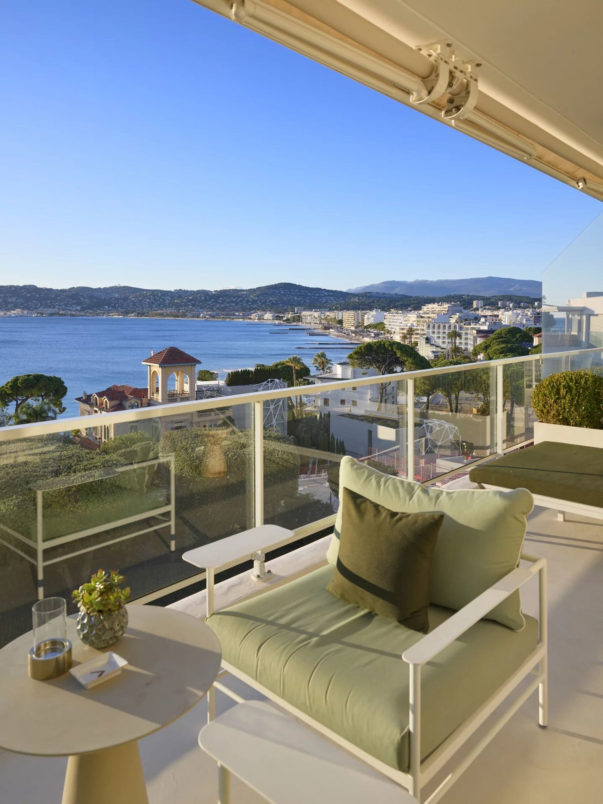 Condominium in Antibes, Provence-Alpes-Côte d'Azur 12412459