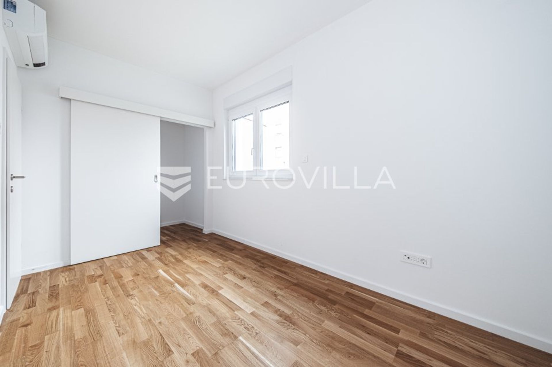 Condominio en Zagreb,  12413207