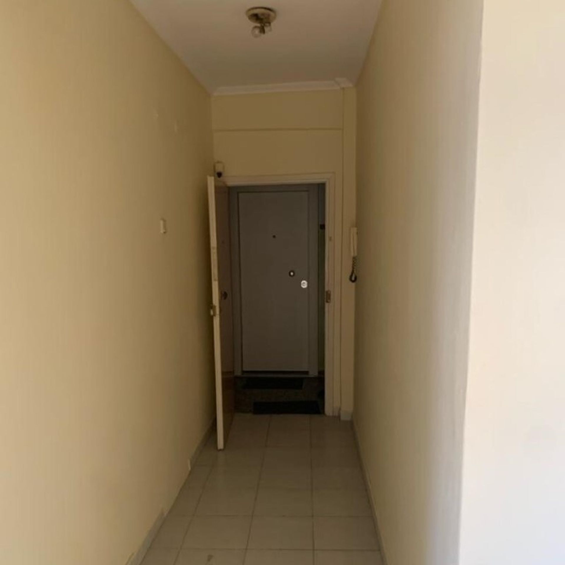 Condominio nel Sikies,  12413227