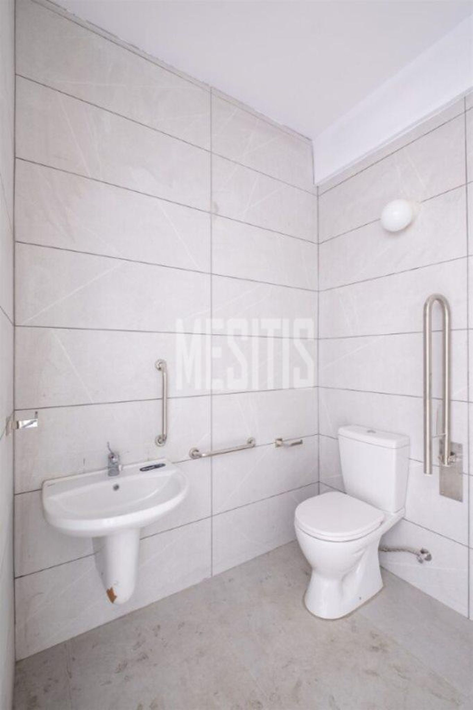 Detailhandel i Strovolos, Nicosia 12413398