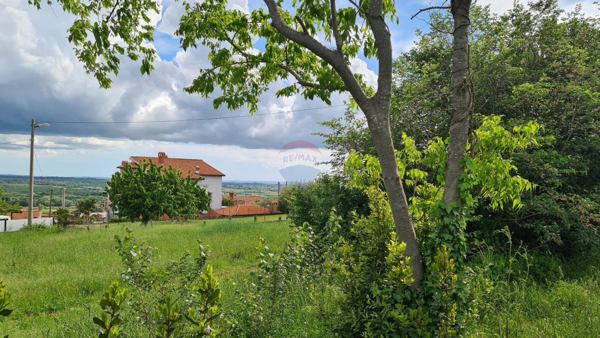 Tierra en castillo, Istarska Županija 12413710