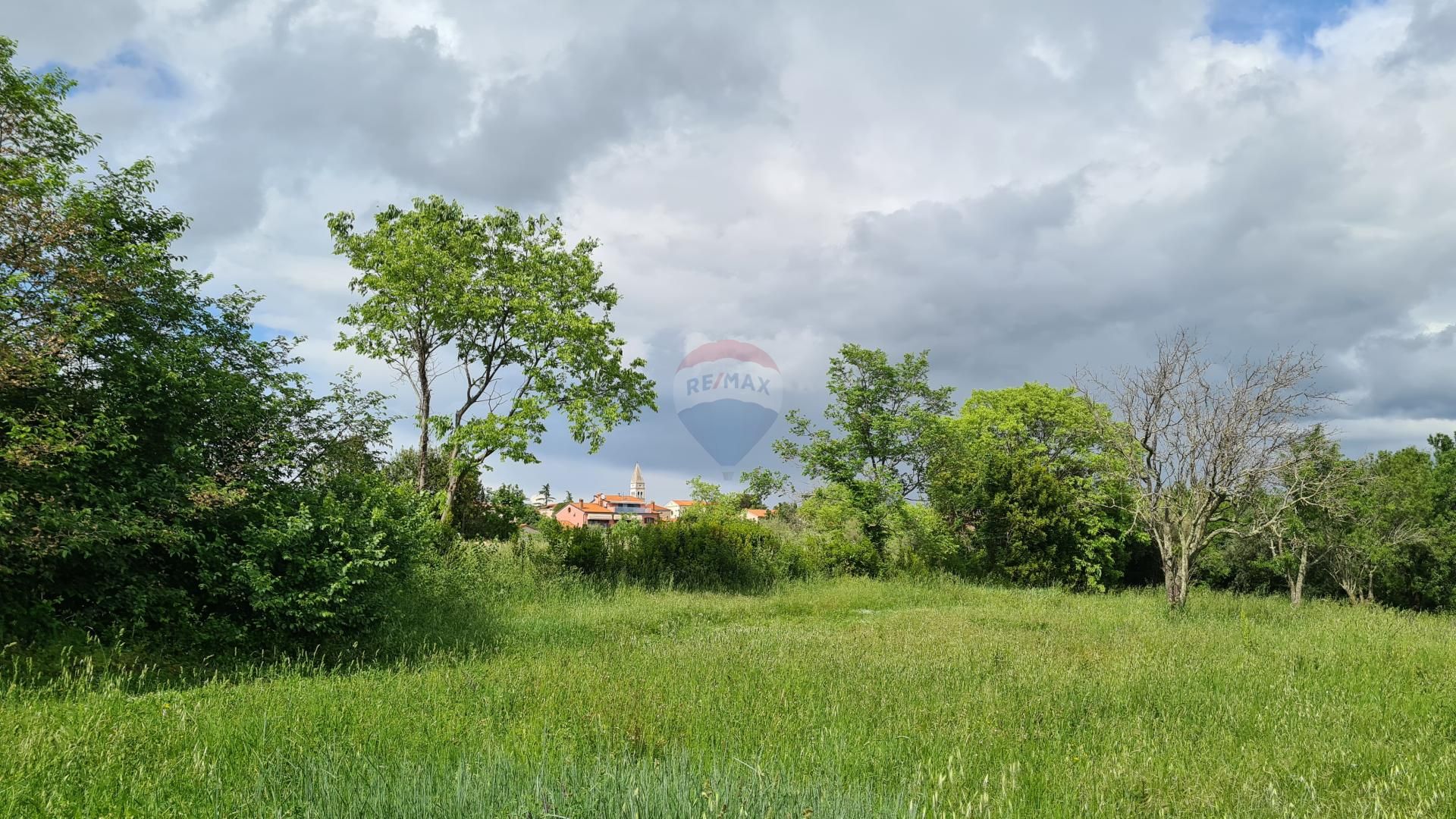 Land im Kaštelir, Istarska županija 12413710