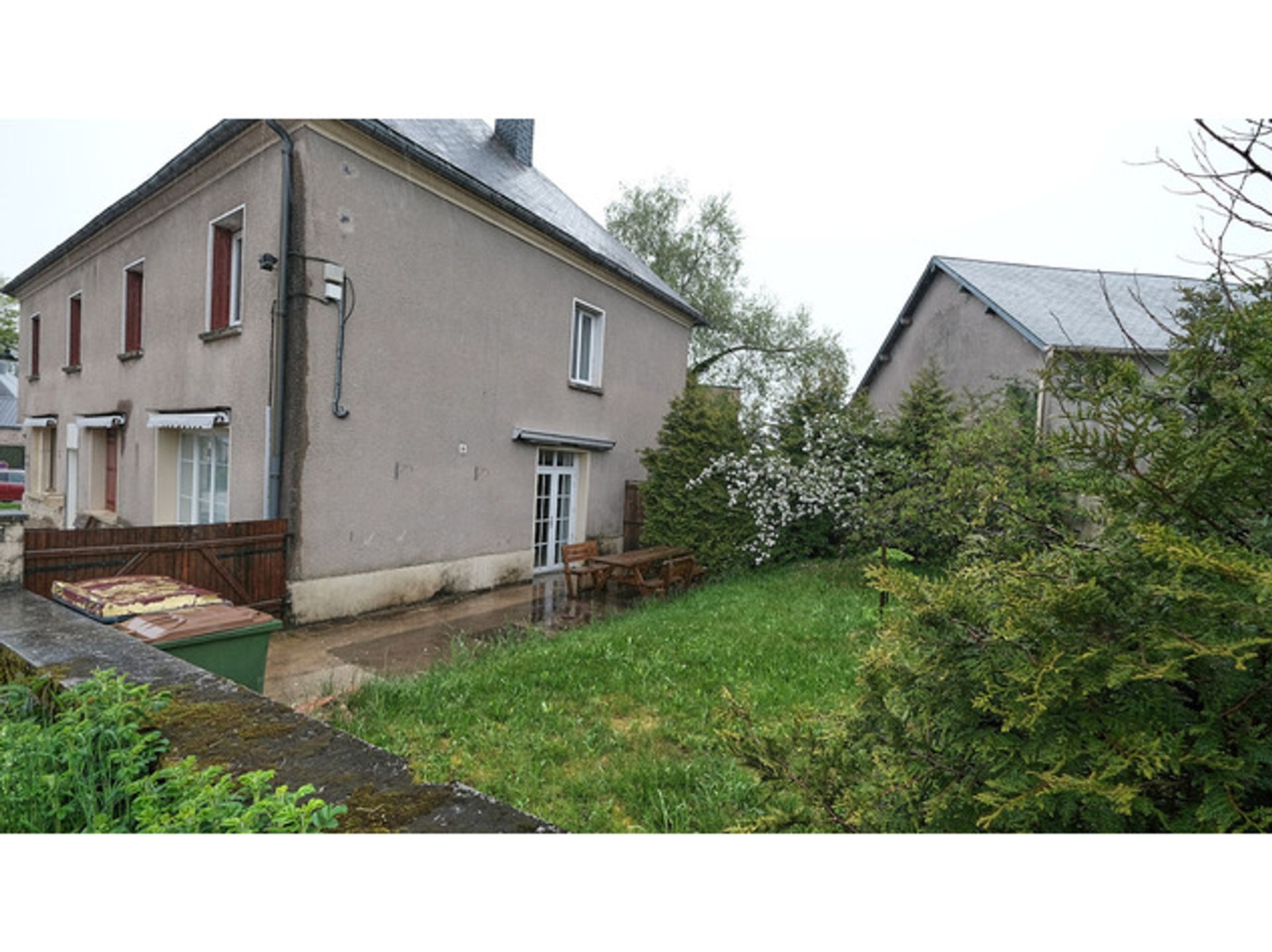 بيت في Planchez, Bourgogne-Franche-Comté 12414132