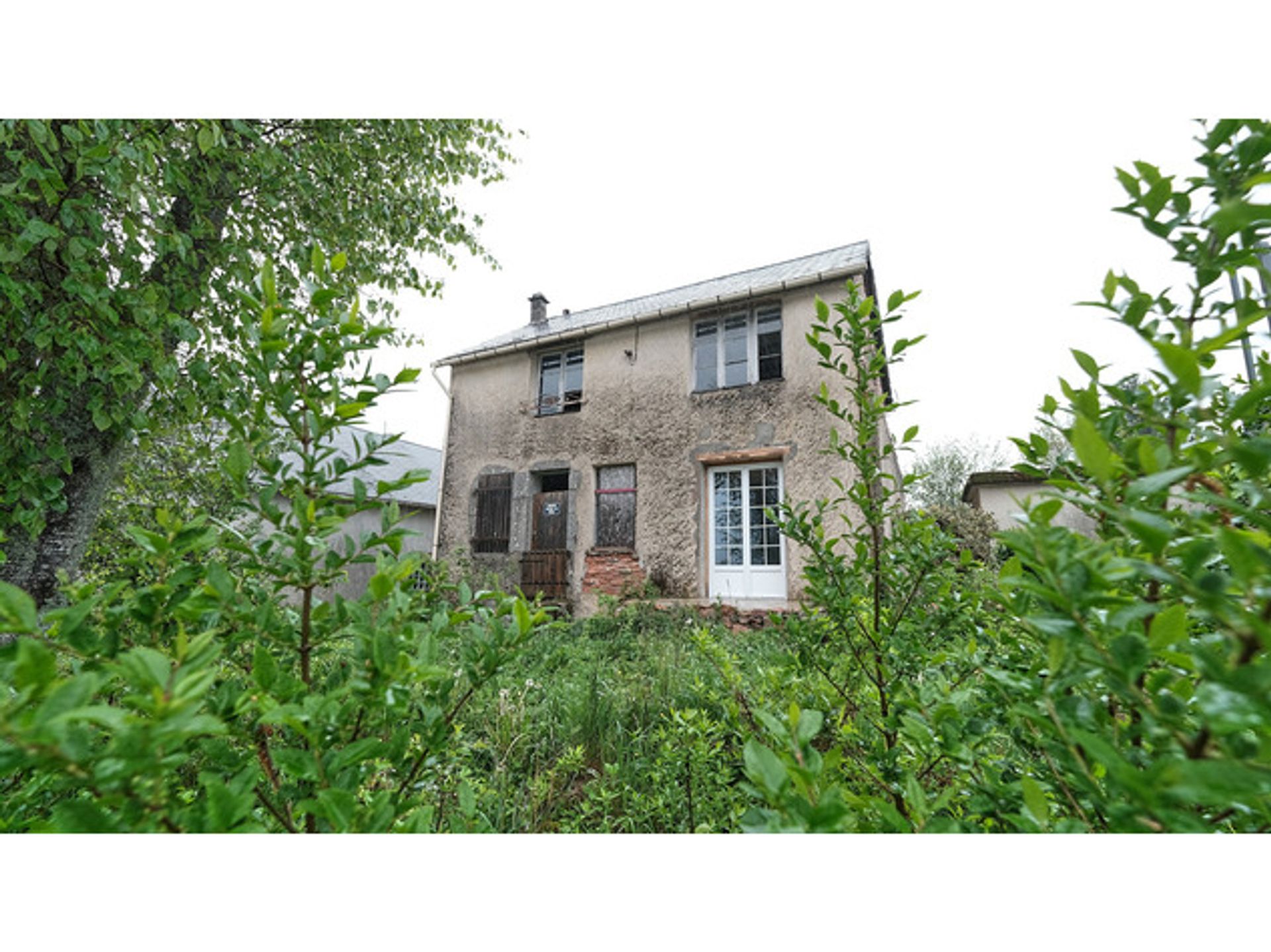 بيت في Planchez, Bourgogne-Franche-Comté 12414132