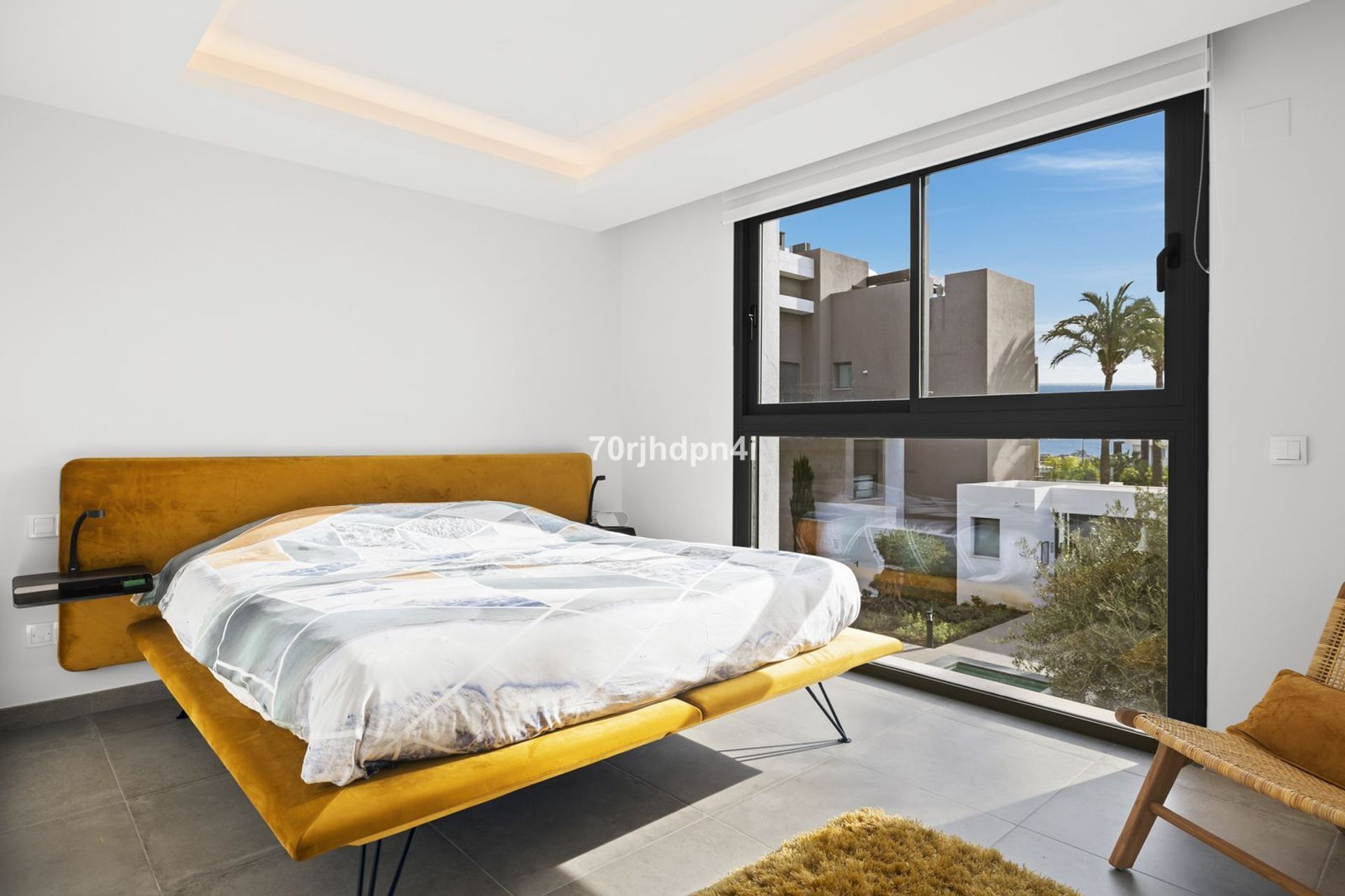 Condominium in Estepona, Andalucía 12414251