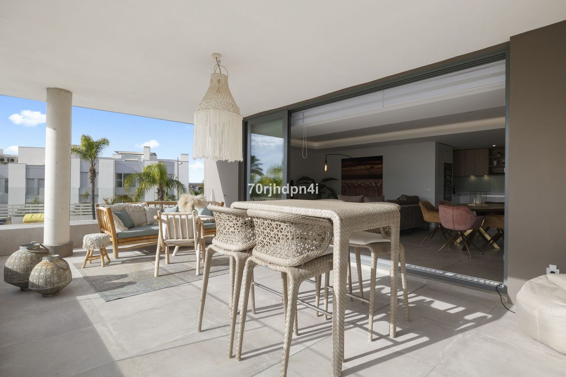 Condominium in Estepona, Andalucía 12414251