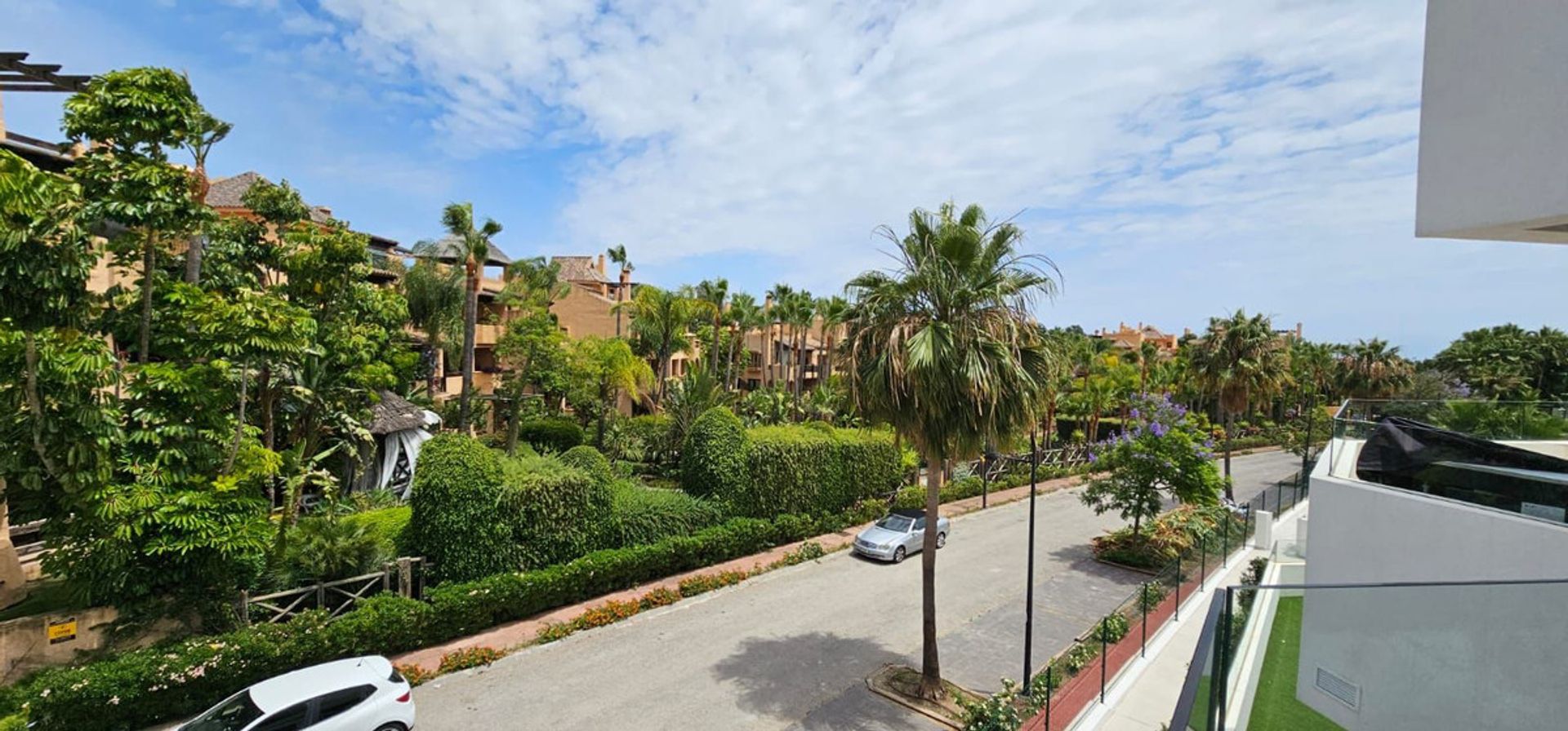 Condominium in Estepona, Andalusia 12414612