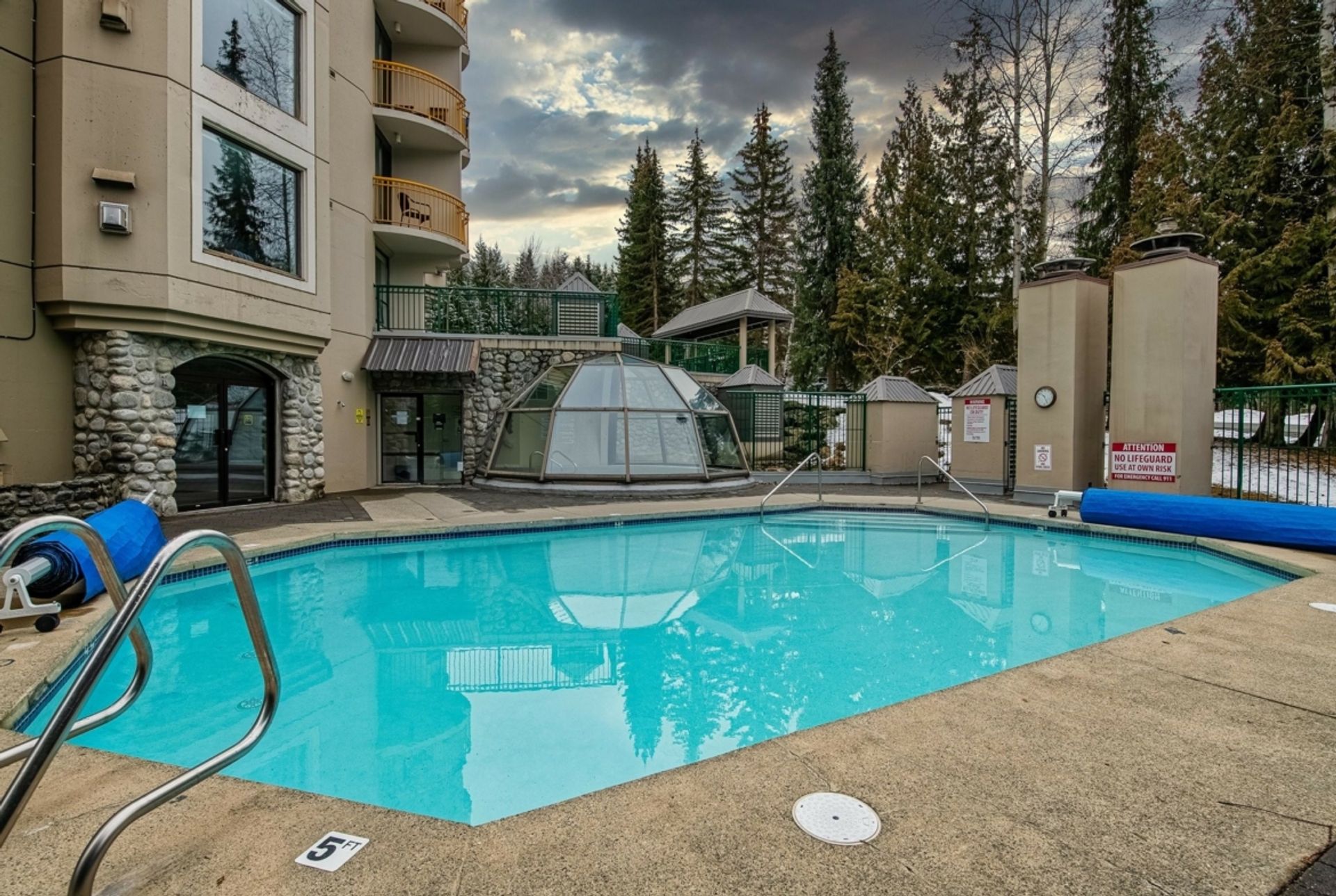 Condominio en Whistler, British Columbia 12414769