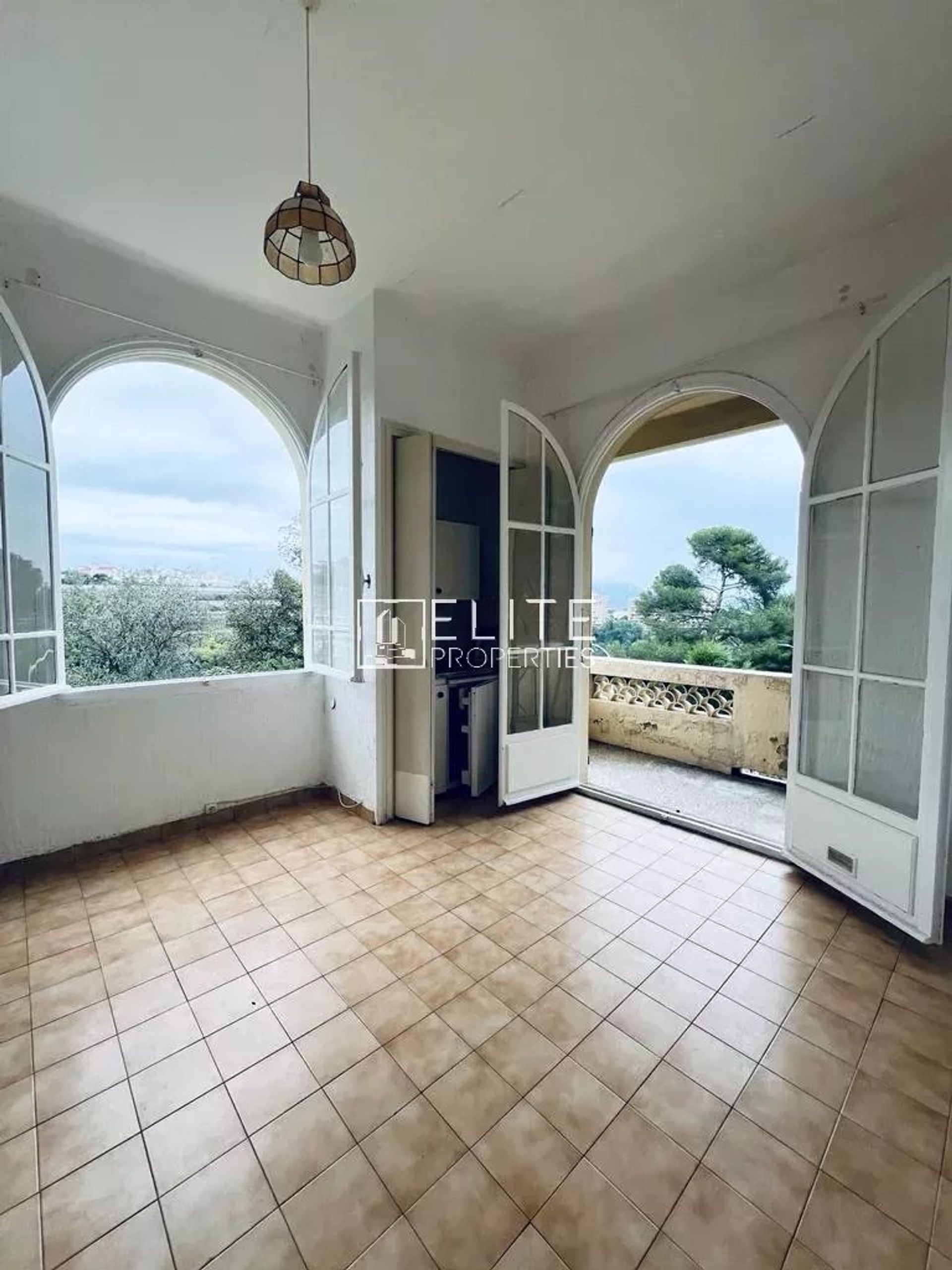 Hus i Sainte-Helene, Provence-Alpes-Cote d'Azur 12415092