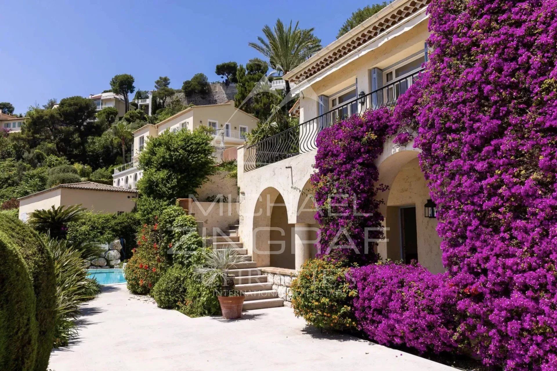 Haus im Villefranche-sur-Mer, Alpes-Maritimes 12417218