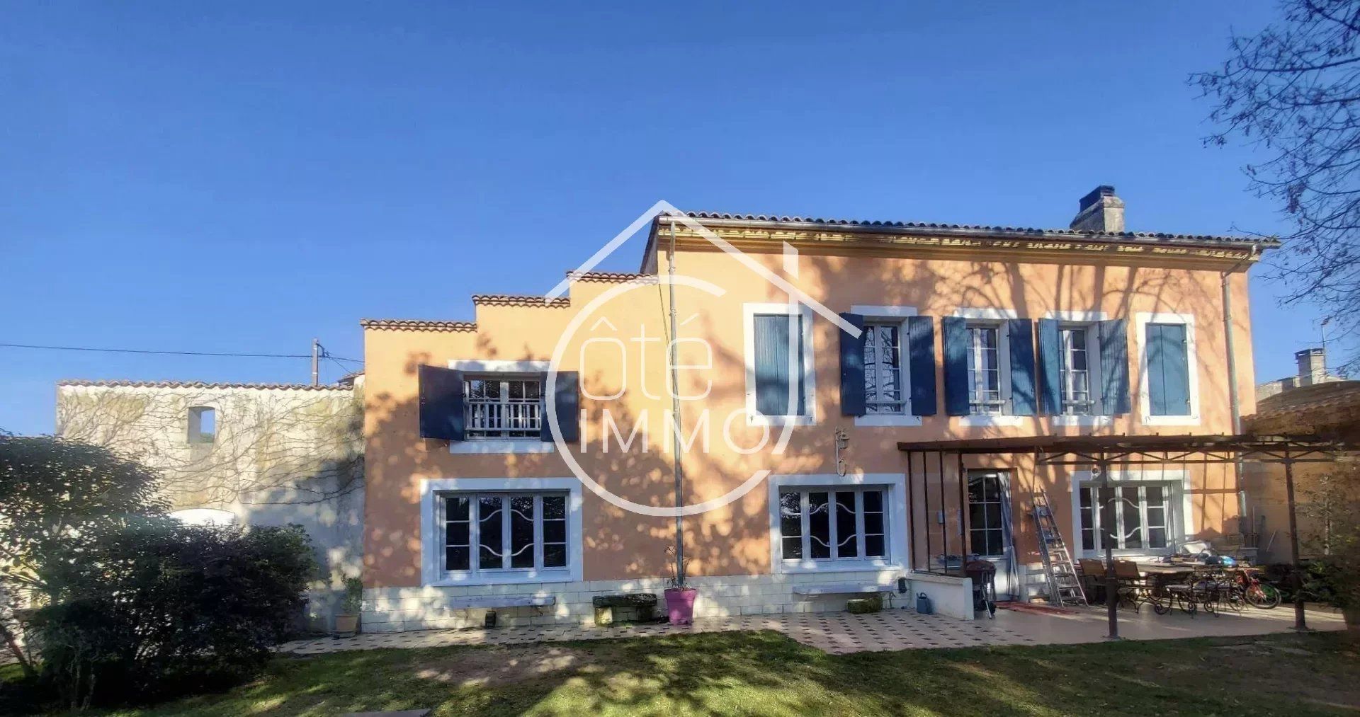 Condominium in Castillon-la-Bataille, Gironde 12417408