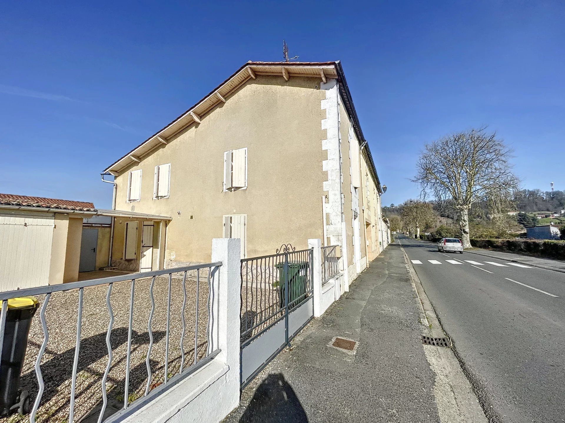 Hus i Port-Sainte-Foy-et-Ponchapt, Gironde 12417440