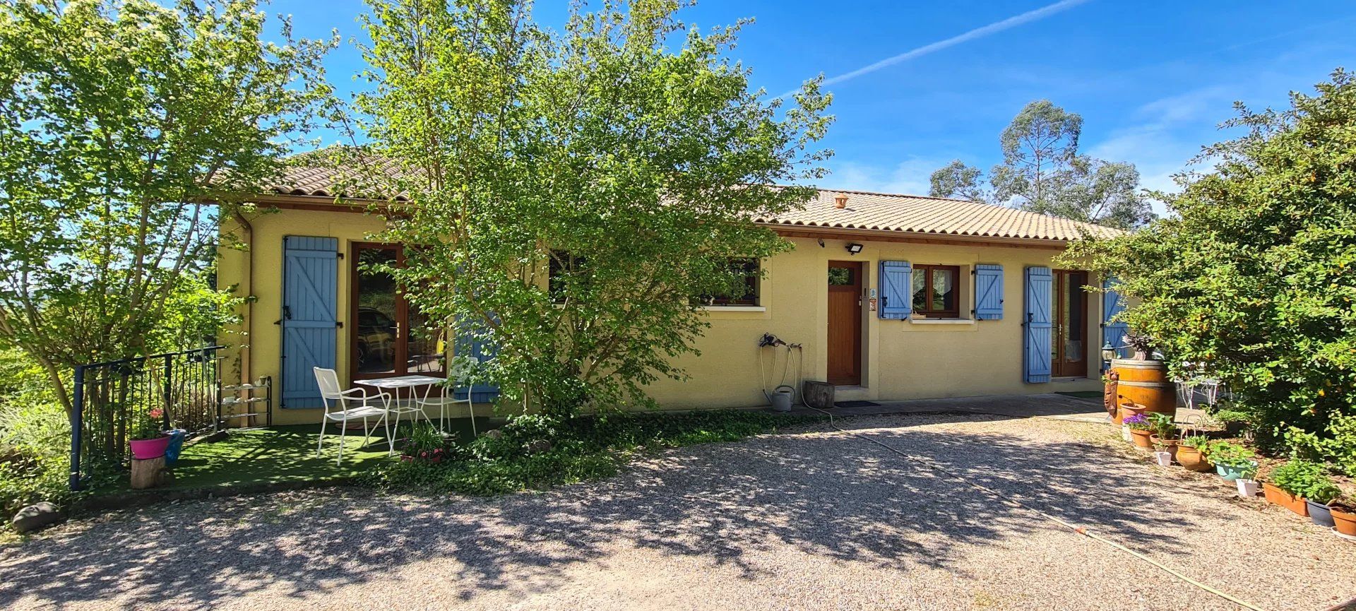 Casa nel Port-Sainte-Foy-et-Ponchapt, Gironde 12417538