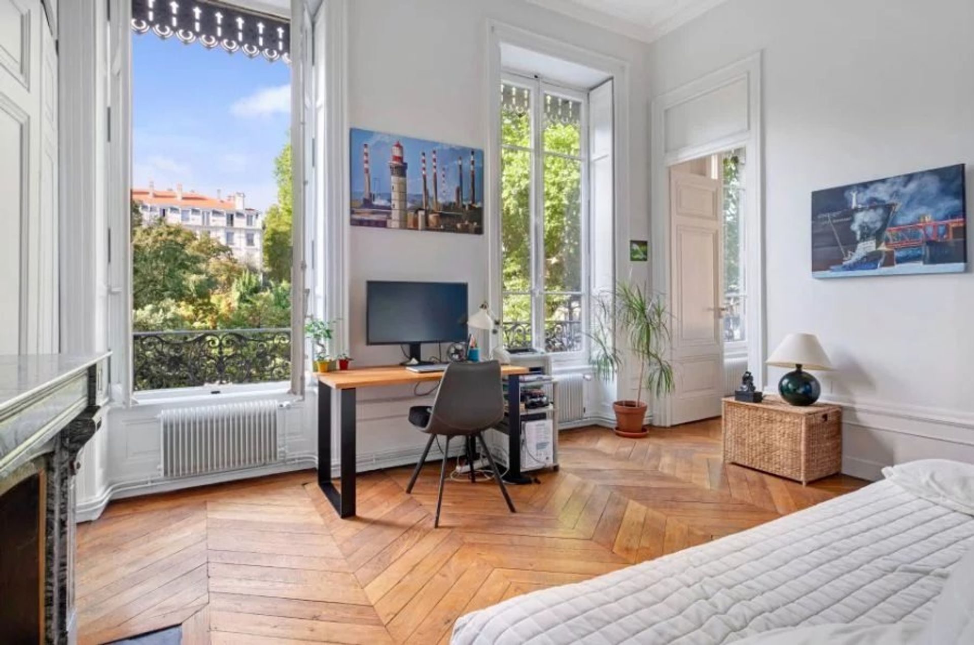 Condominium in Paris, Ile-de-France 12417610