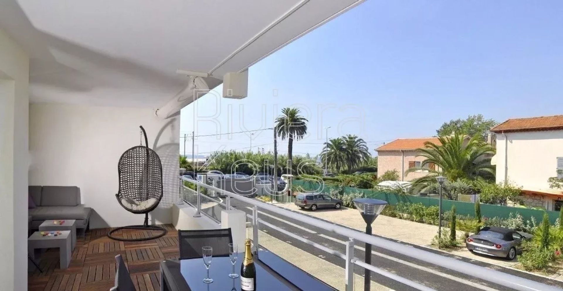 Condominium in Antibes, Alpes-Maritimes 12417681