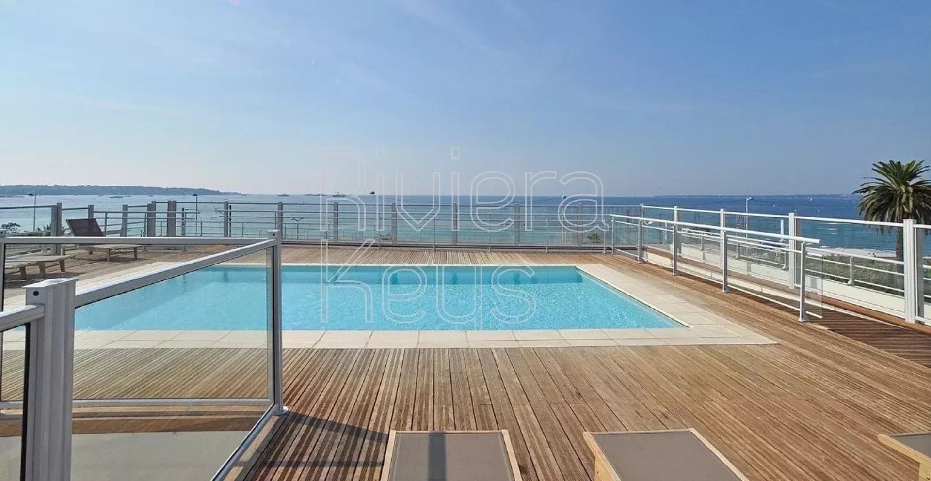 Condominium in Antibes, Alpes-Maritimes 12417681