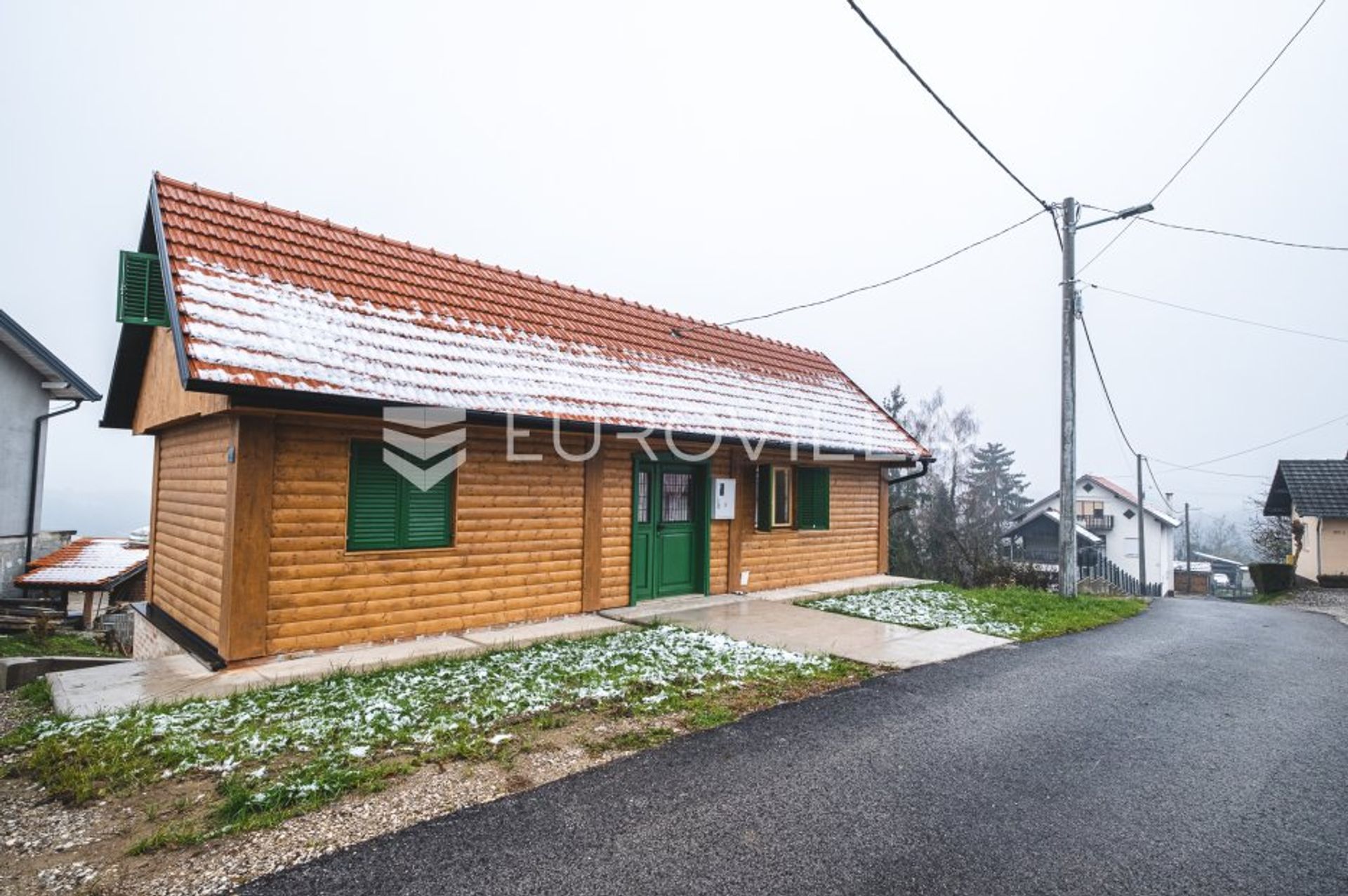 Hus i Gornja Pušća, Zagrebačka županija 12417788