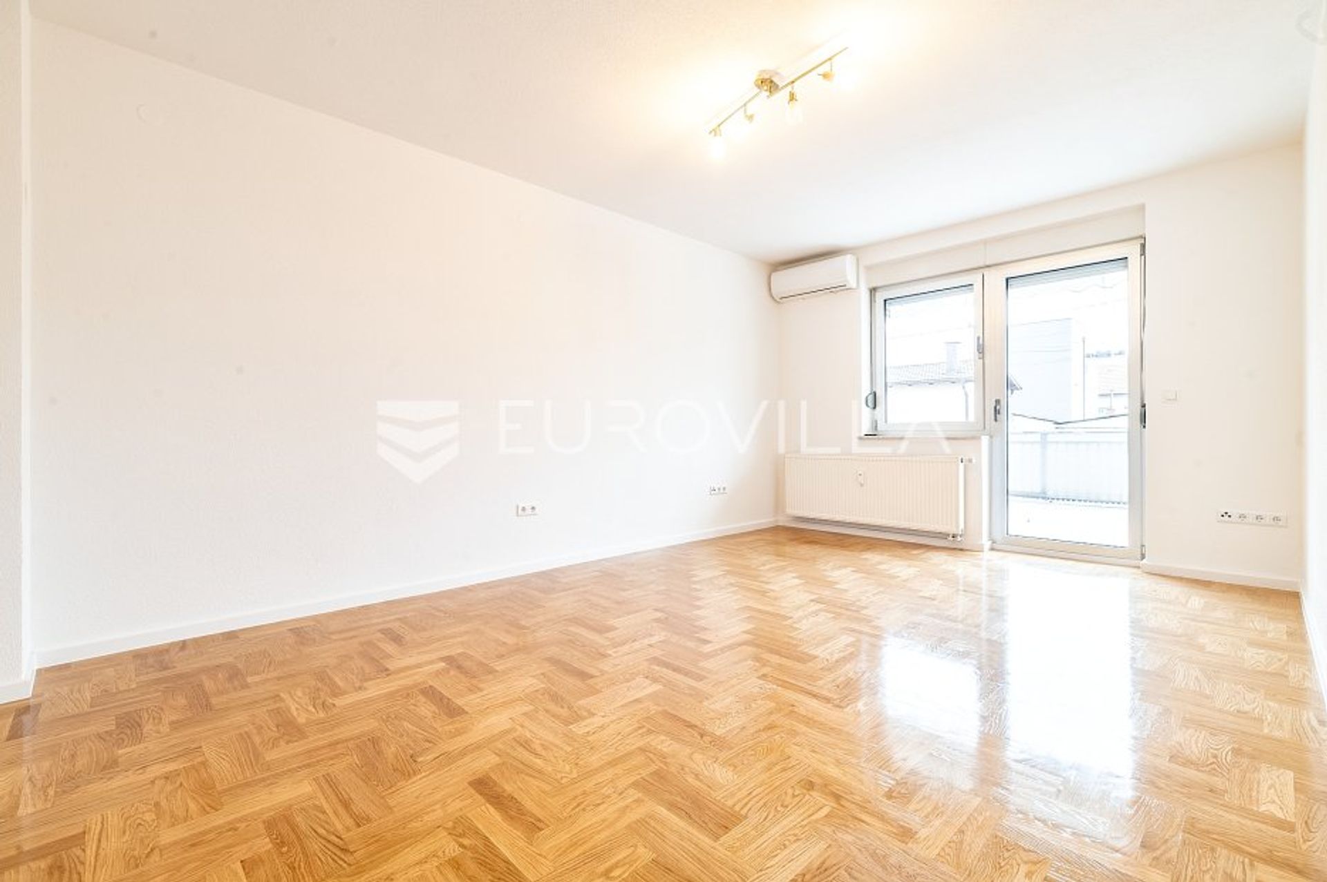 Condominium dans Spansko, Zagreb, Grad 12417791