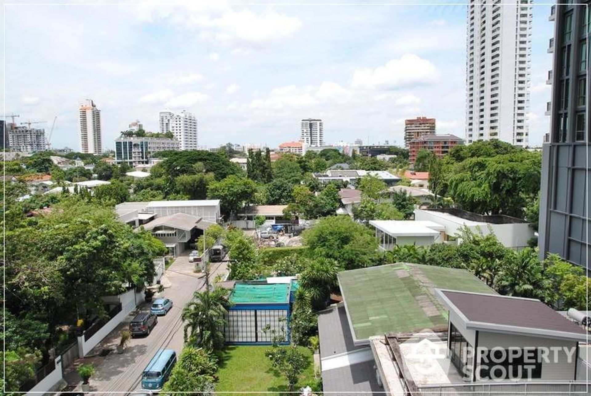 Condominium in , Krung Thep Maha Nakhon 12418257