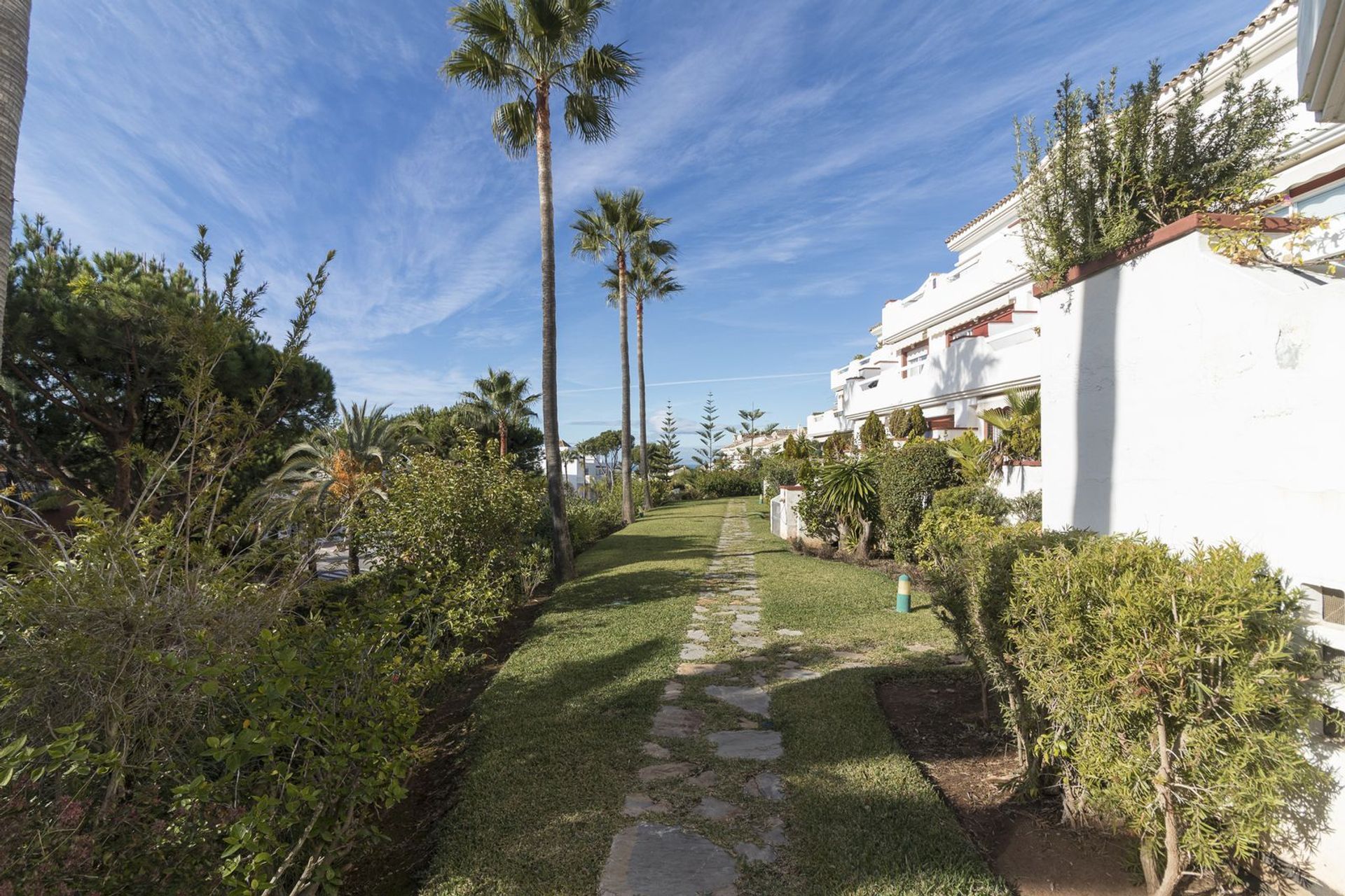 Condominium in Marbella, Andalucía 12419117