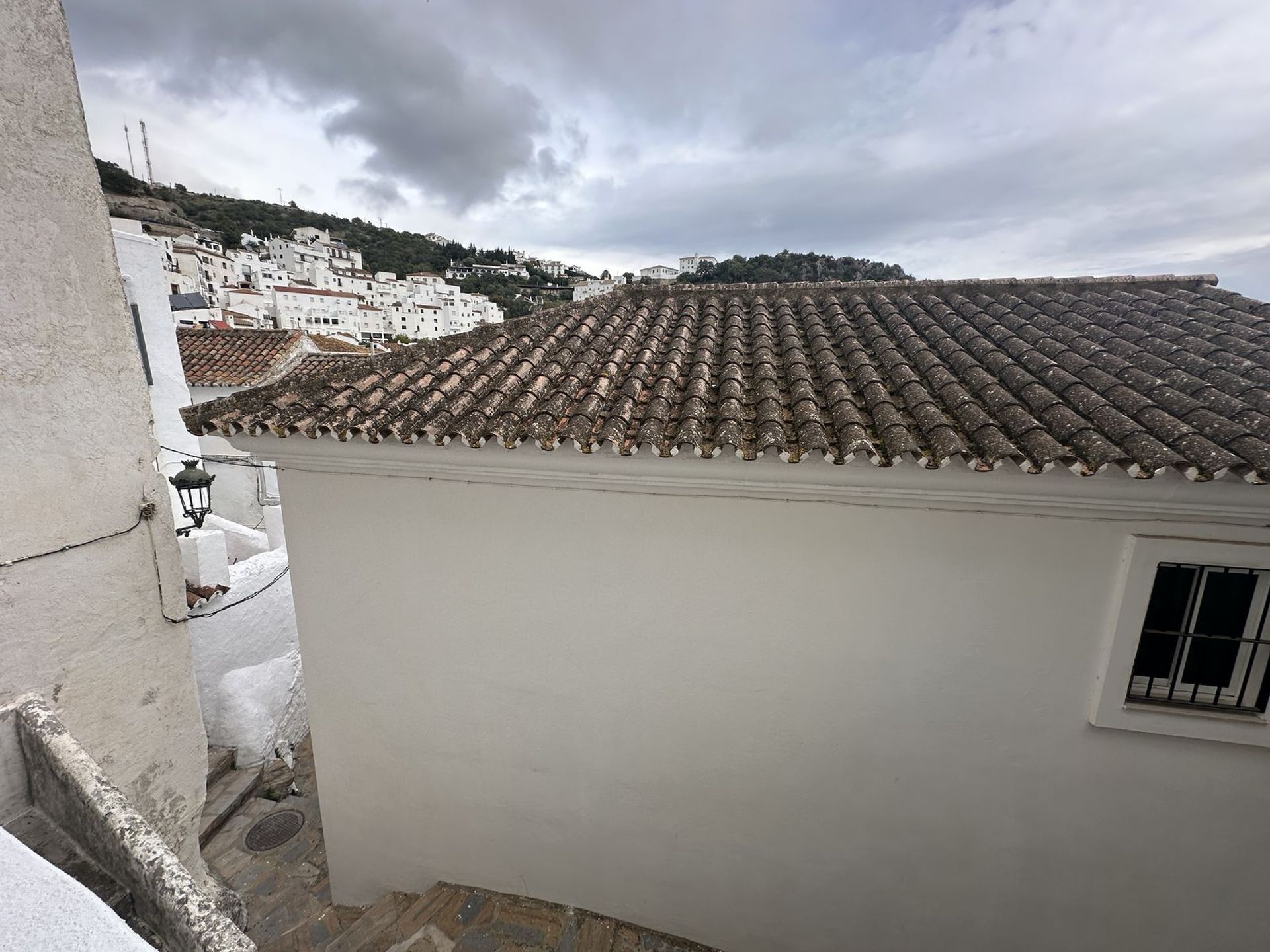 房子 在 Casares, Andalucía 12419123