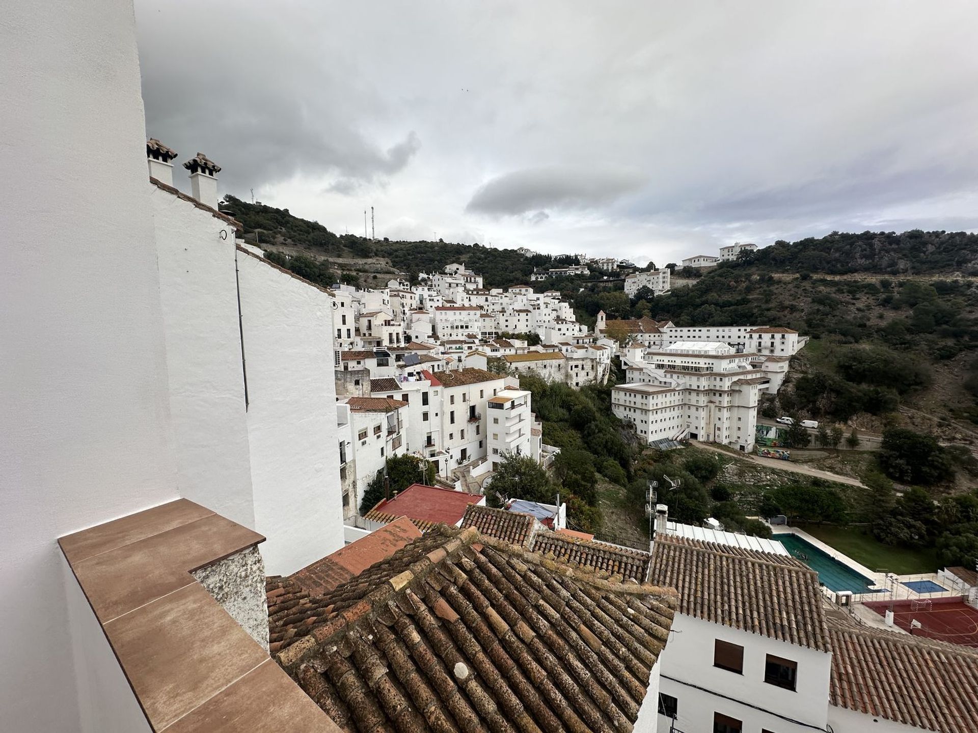 房子 在 Casares, Andalucía 12419123