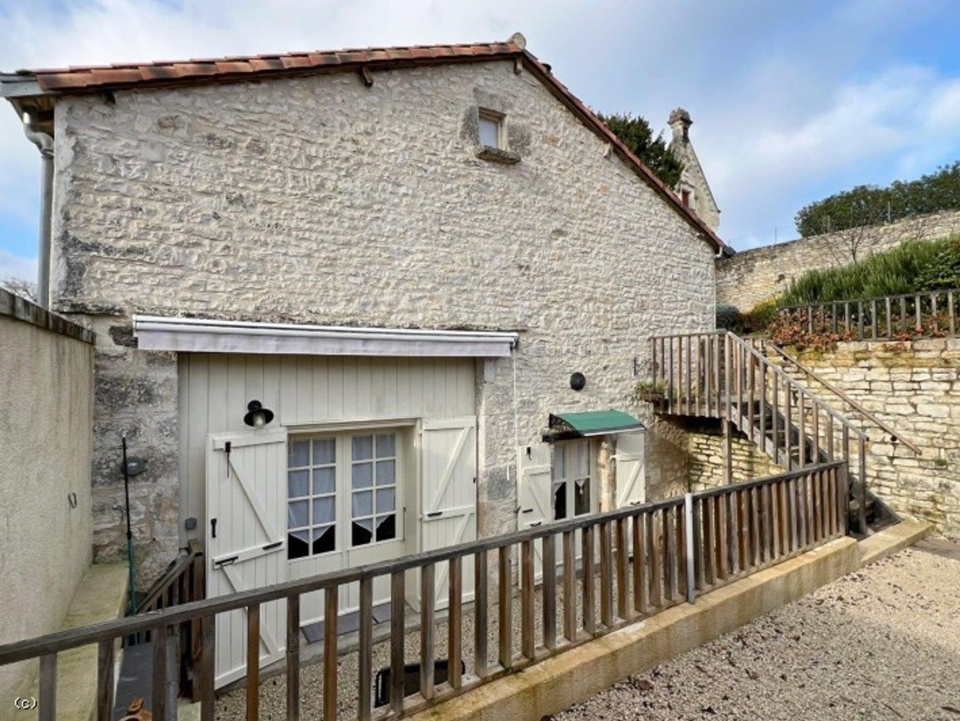 Huis in Verteuil-sur-Charente, Nouvelle-Aquitaine 12419229