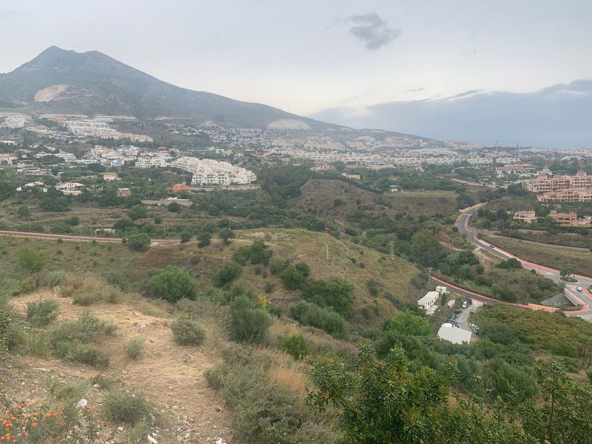 Tanah di Benalmadena, Andalusia 12419501