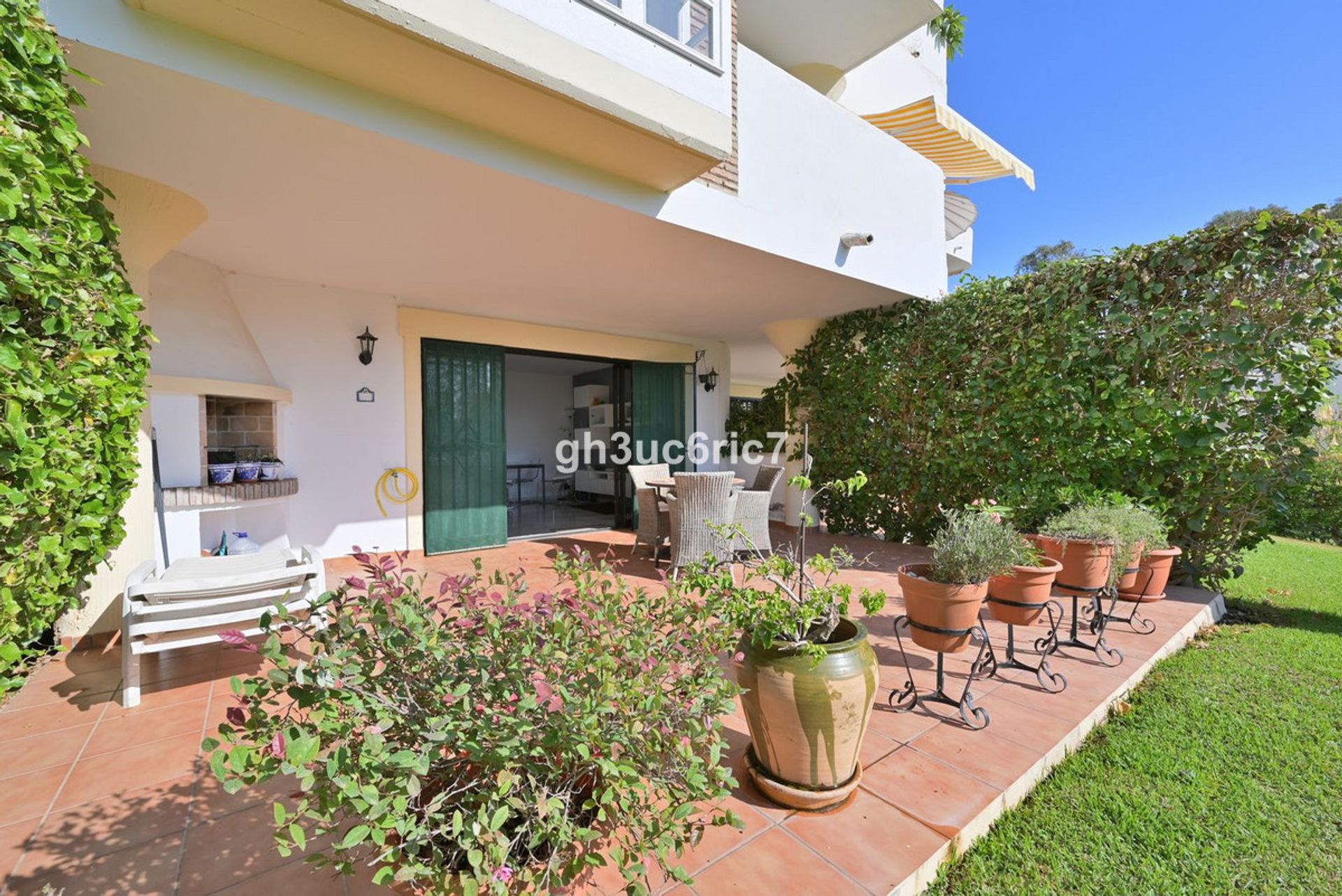 Condominium in Fuengirola, Andalusië 12419532