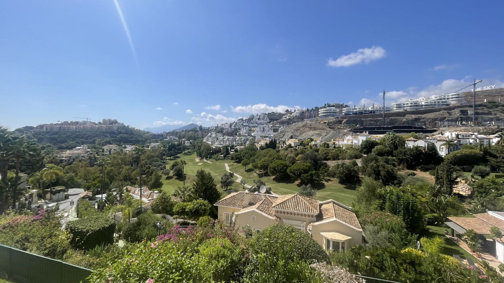 Ejerlejlighed i Benahavis, Andalusien 12419556