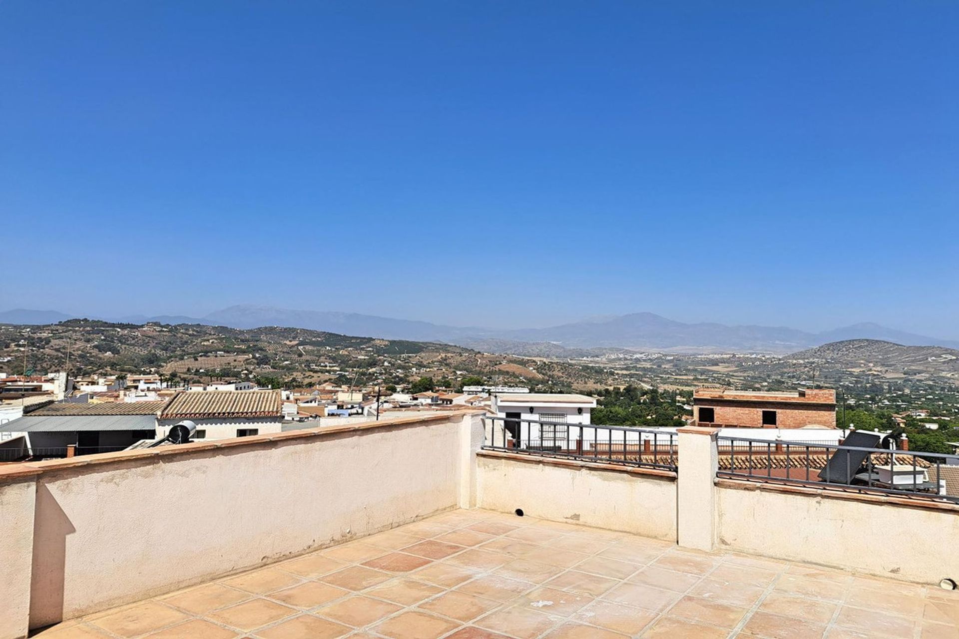 Rumah di Alhaurín el Grande, Andalusia 12419572