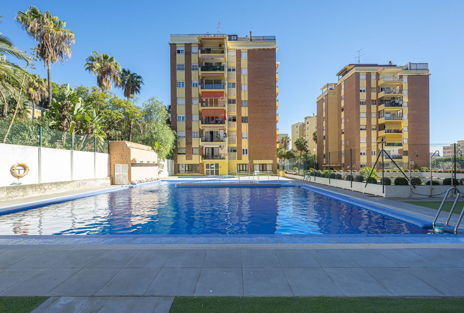 Condominium in Marbella, Andalusia 12419642