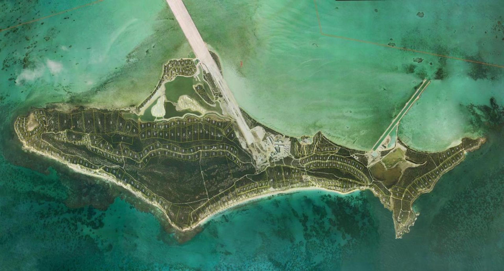 Land i , Caicos Islands 12420746