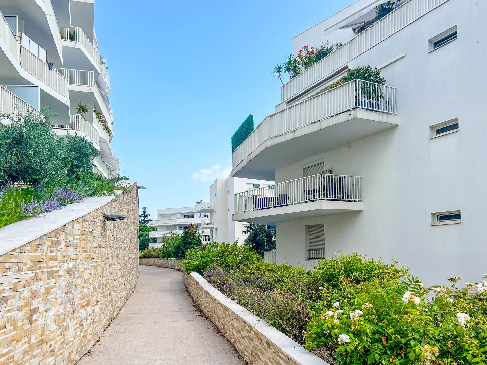 Condominium in Cannes, 10 Avenue de Vallauris 12421115