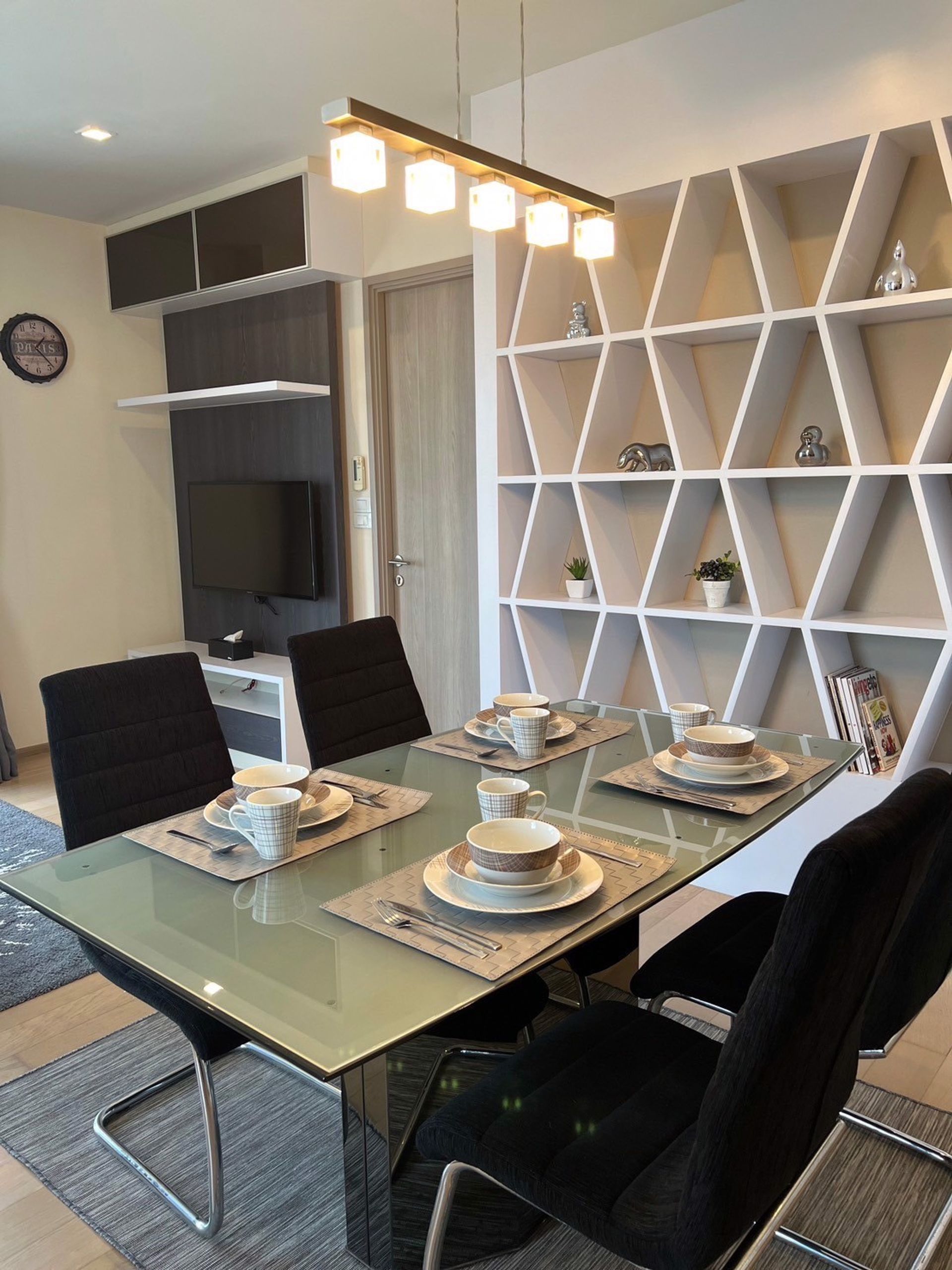 Condominium in Watthana, Krung Thep Maha Nakhon 12421254