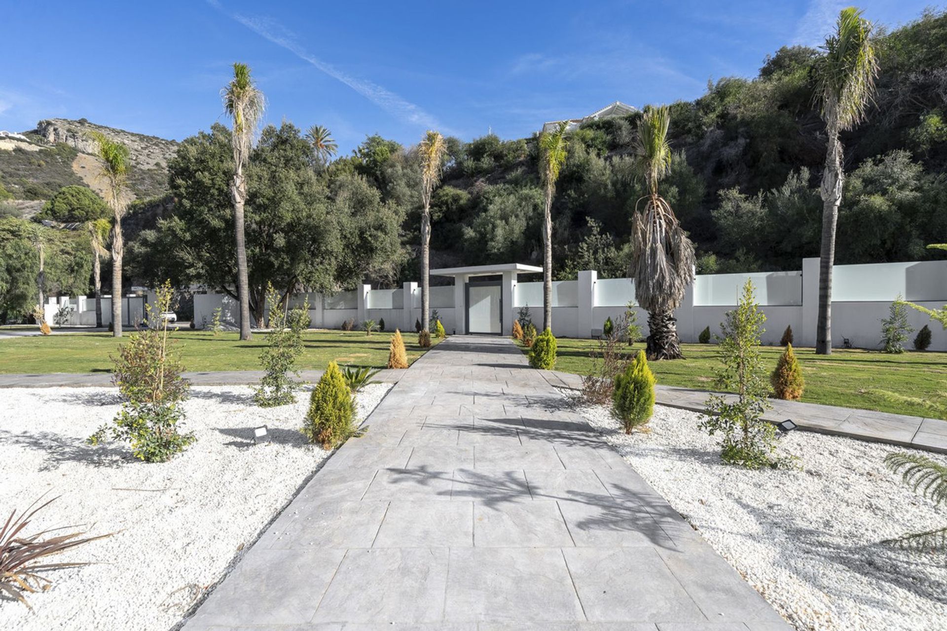 House in Benahavís, Andalusia 12422217