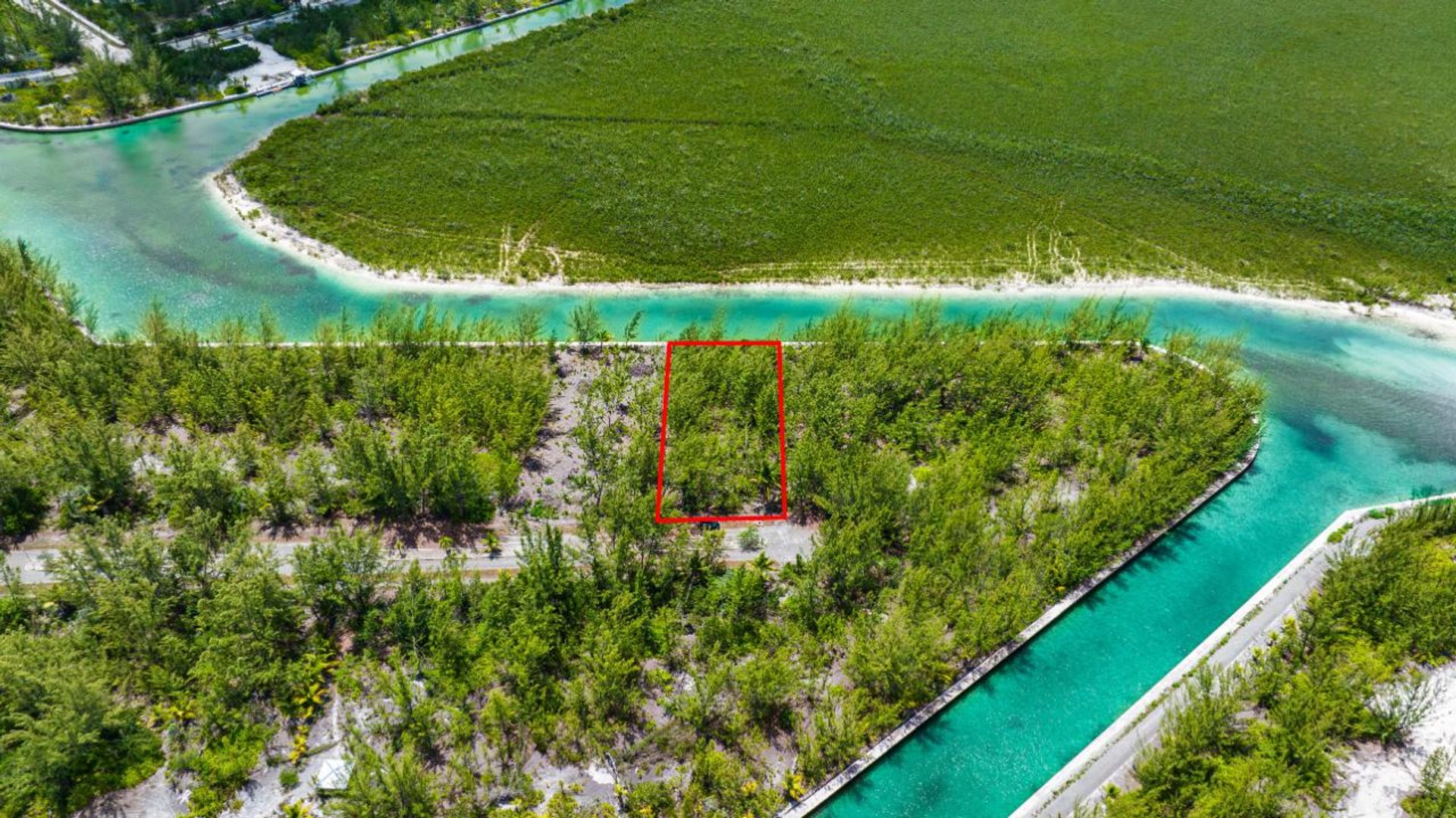 Wylądować w Sandy Point, Caicos Islands 12422745