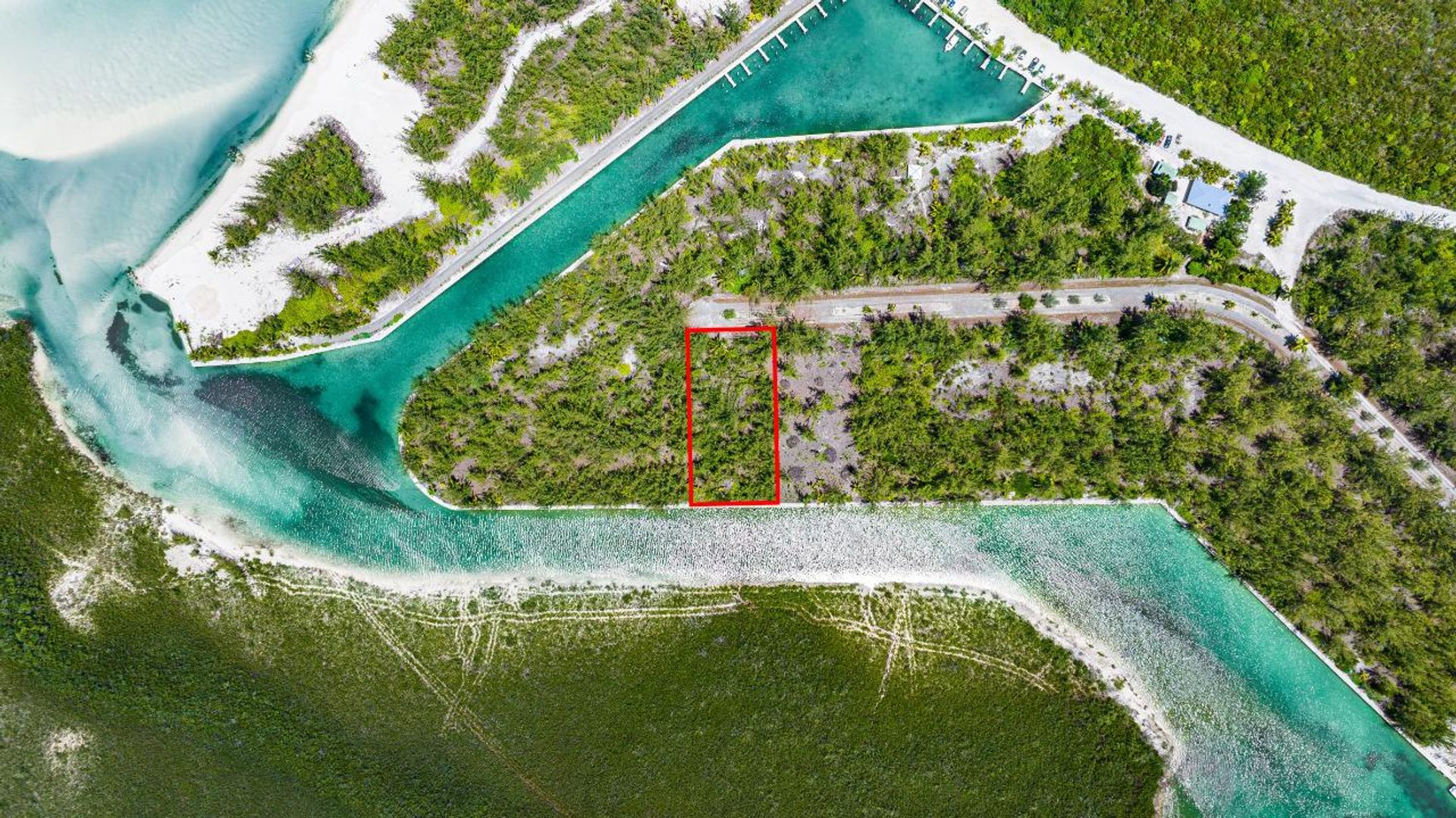 Wylądować w Sandy Point, Caicos Islands 12422745